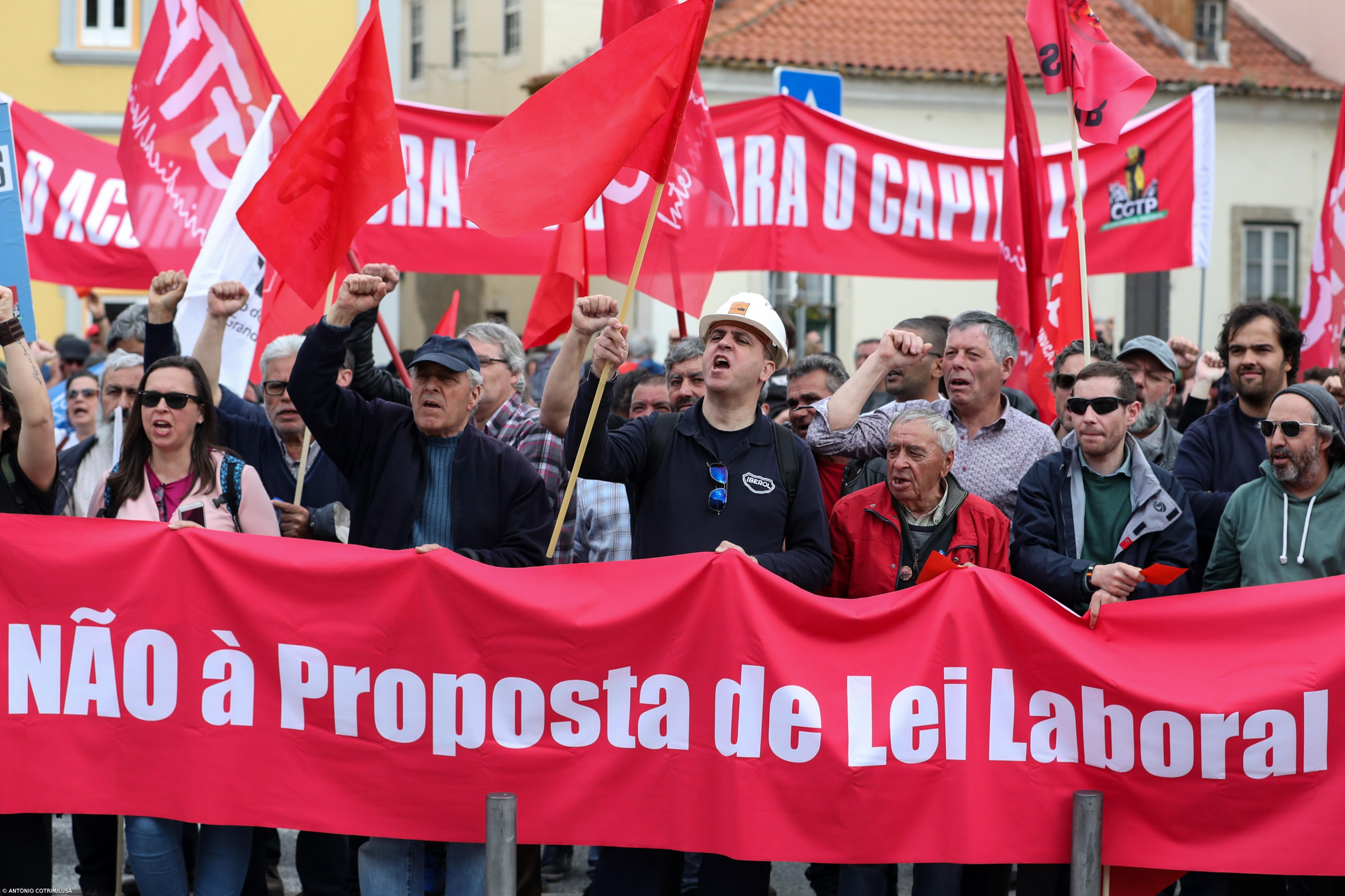 Milhares na manifestação da CGTP contra proposta de revisão do código laboral  – Imagem 1