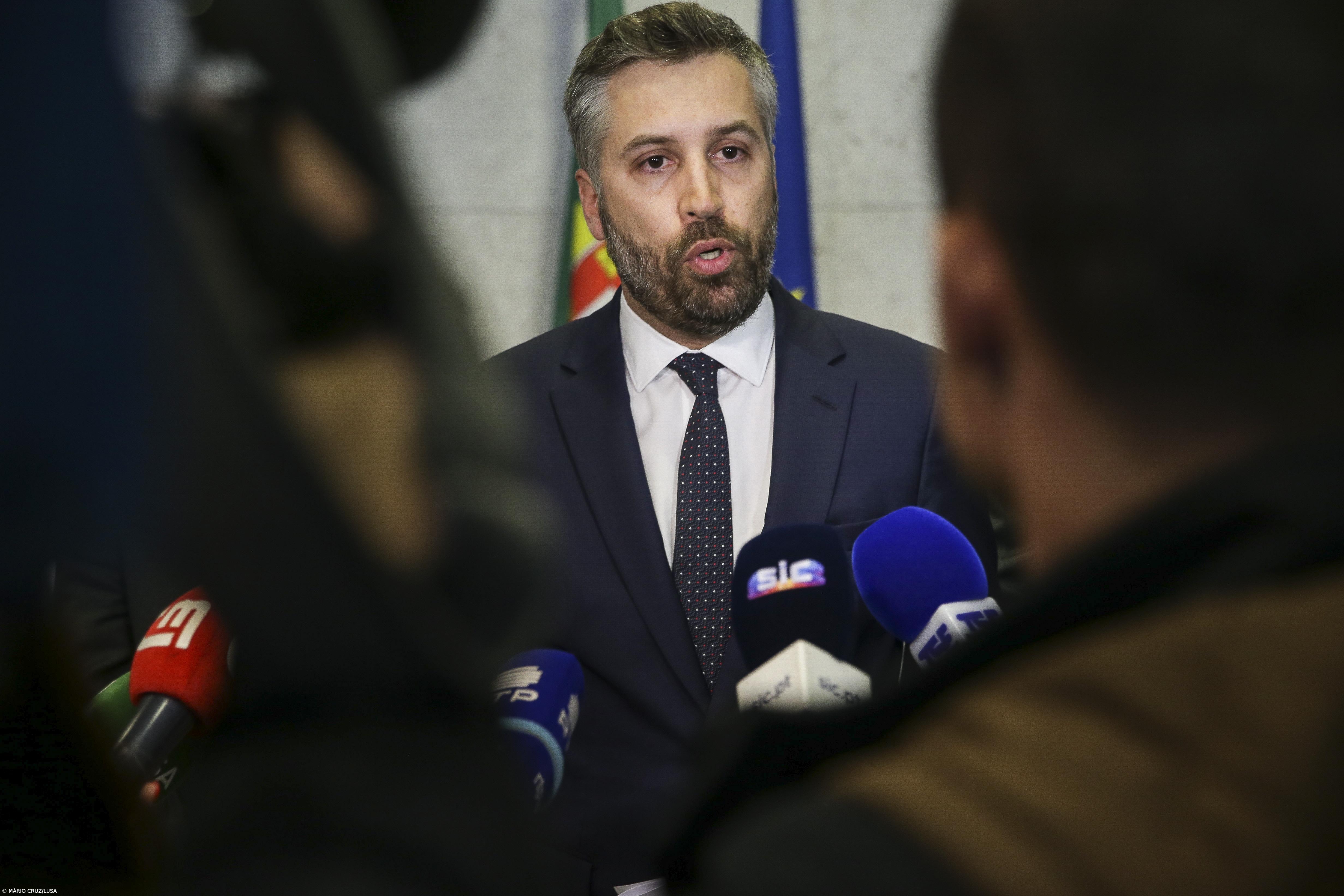 Ministério diz ser "o momento" de implementar "e não alterar" projeto de cabos submarinos – Imagem 1