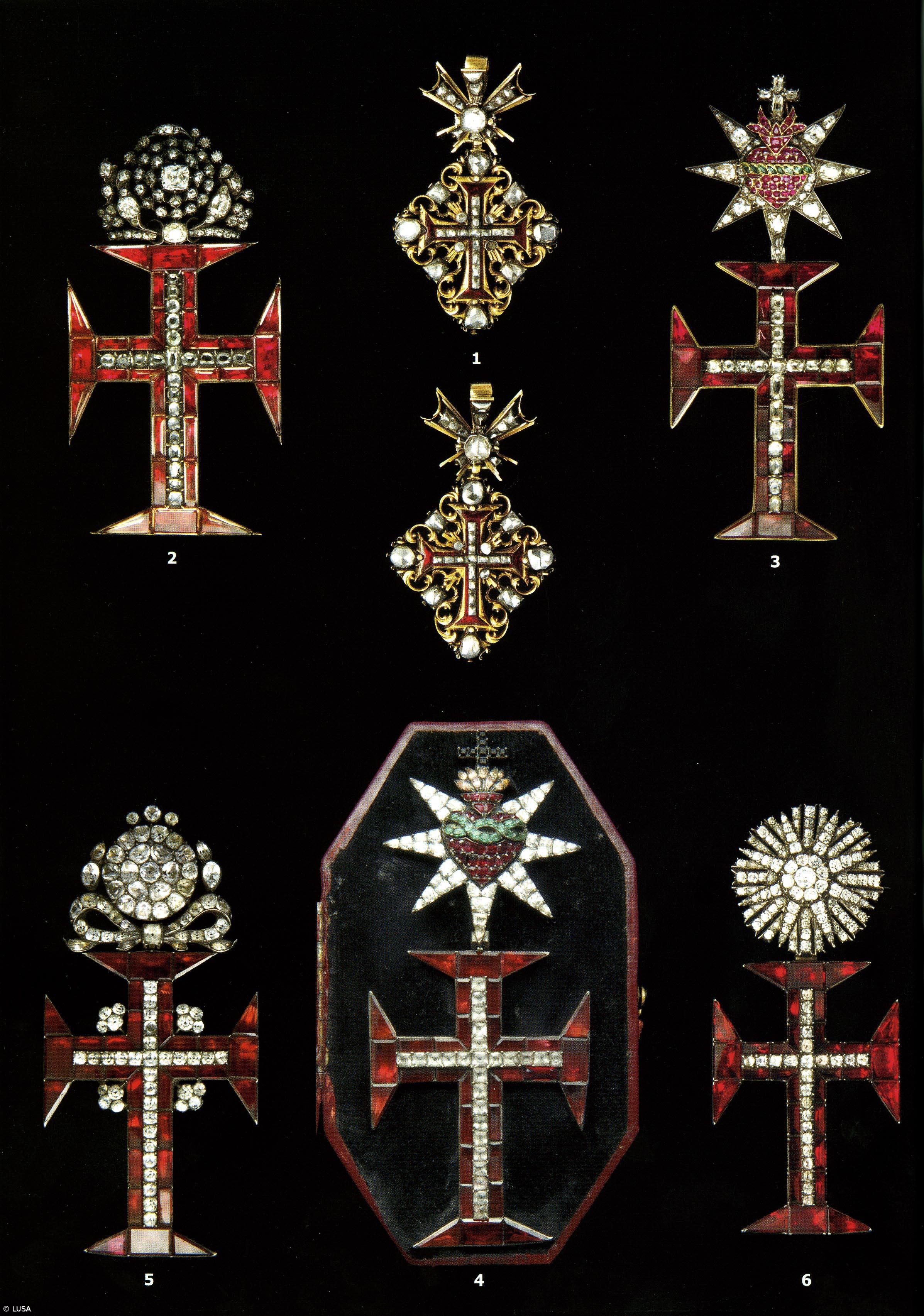 Insígnia da Ordem de Cristo decorada com diamantes vai a leilão em Londres – Imagem 1