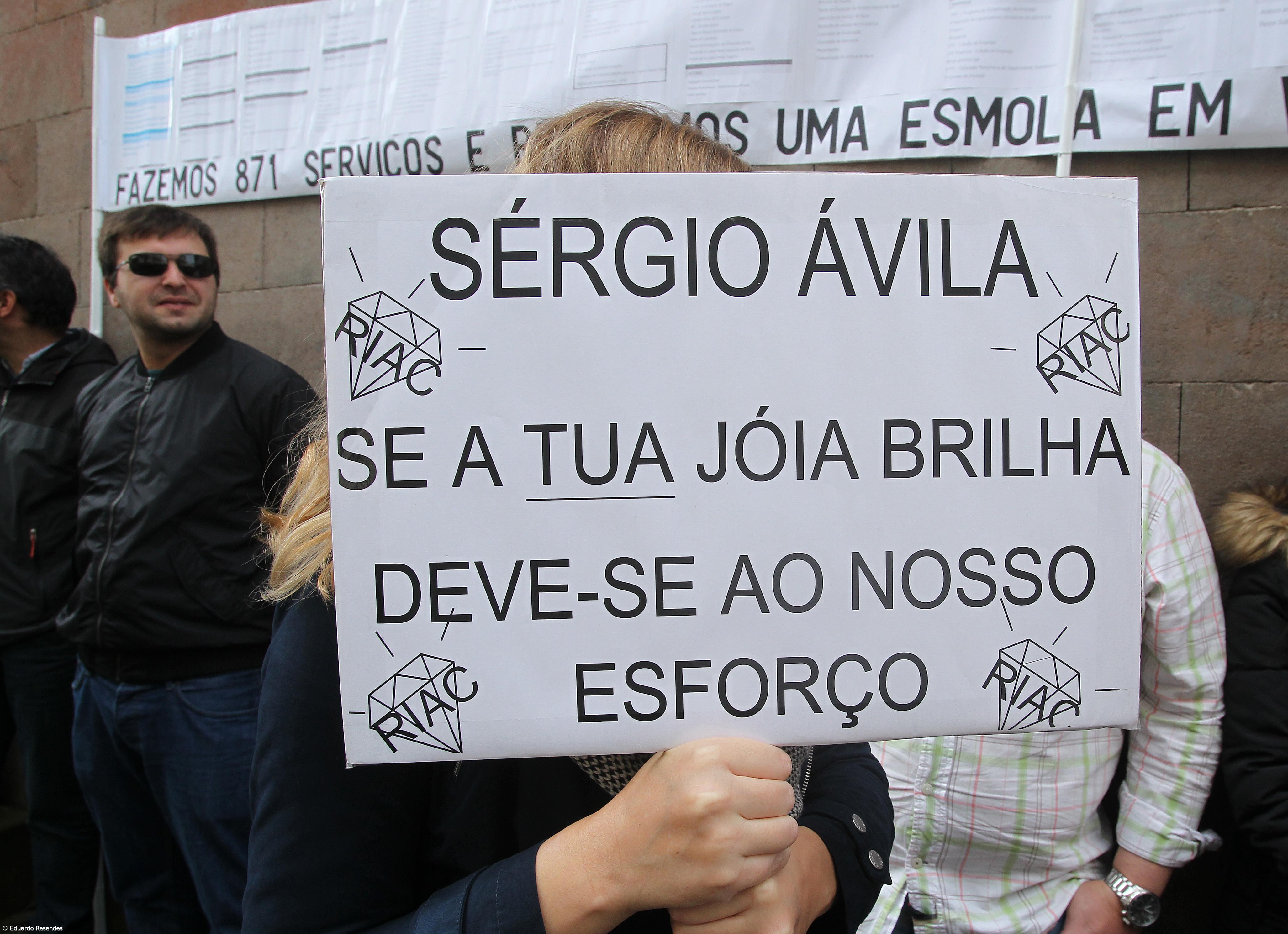 Trabalhadores da Rede Apoio ao Cidadão manifestam-se nos Açores por carreira especial – Imagem 2