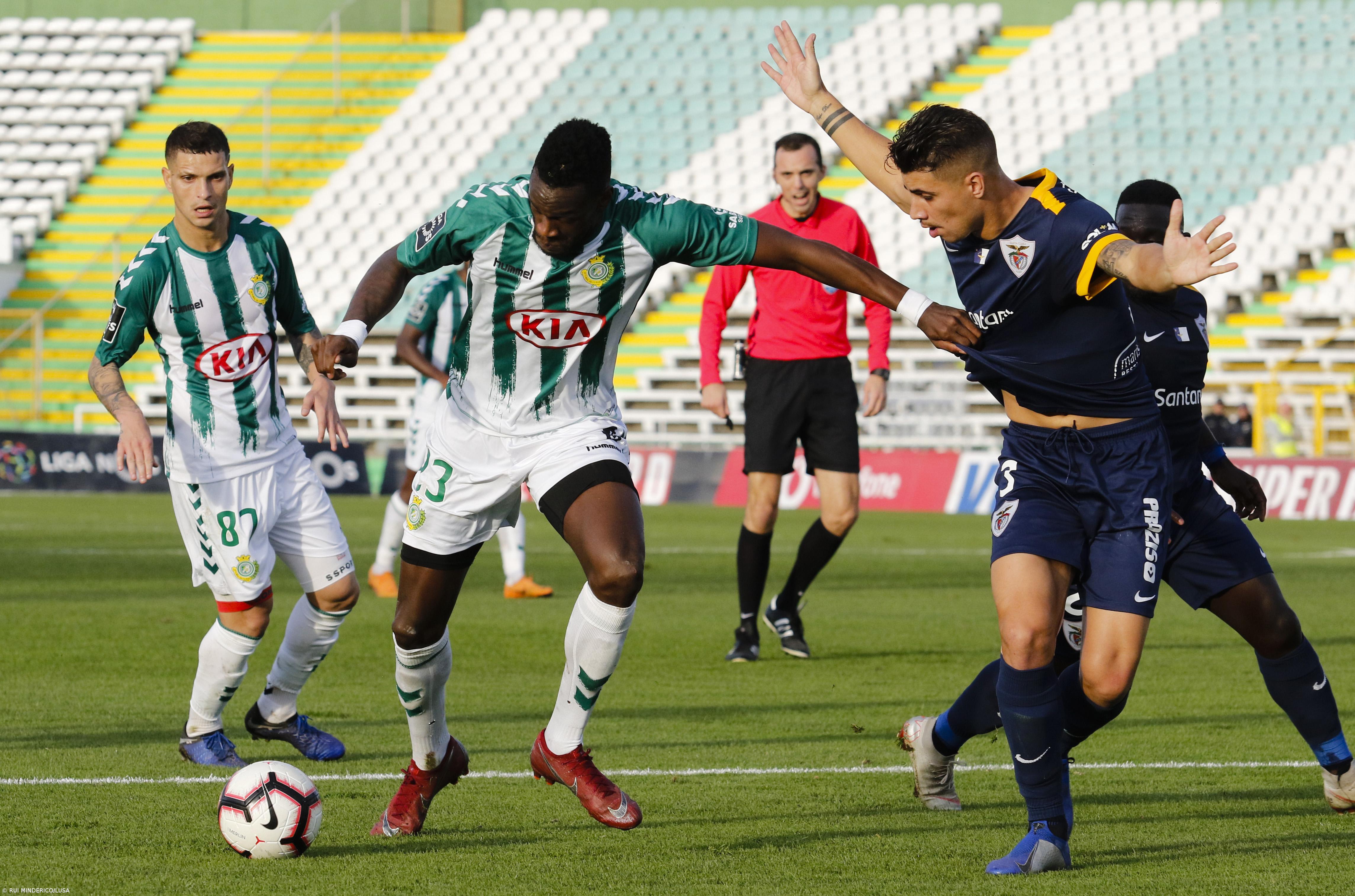 Treinador do Vitória de Setúbal quer vencer "jogo complicado" com Santa Clara – Imagem 1