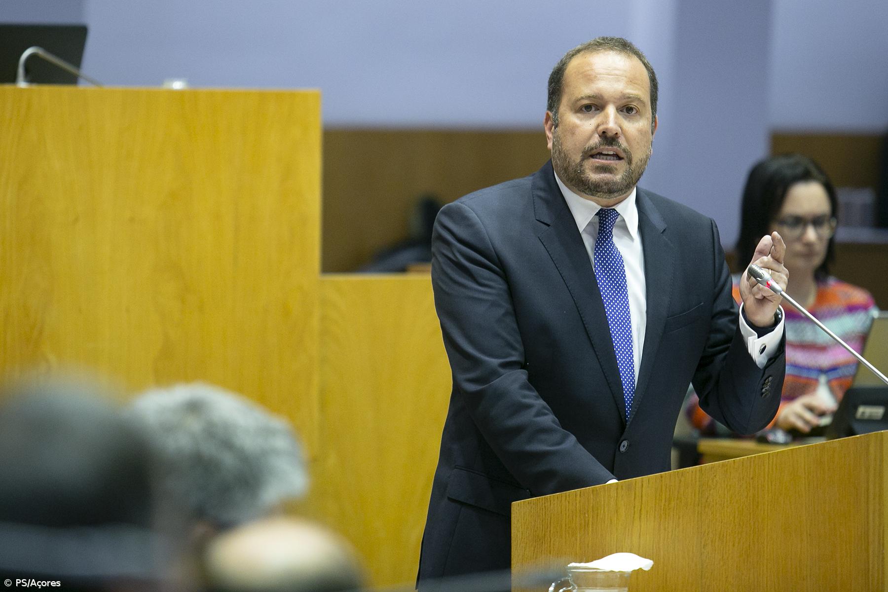 Parlamento dos Açores aprova recomendações sobre redução de plásticos e uso de água – Imagem 1