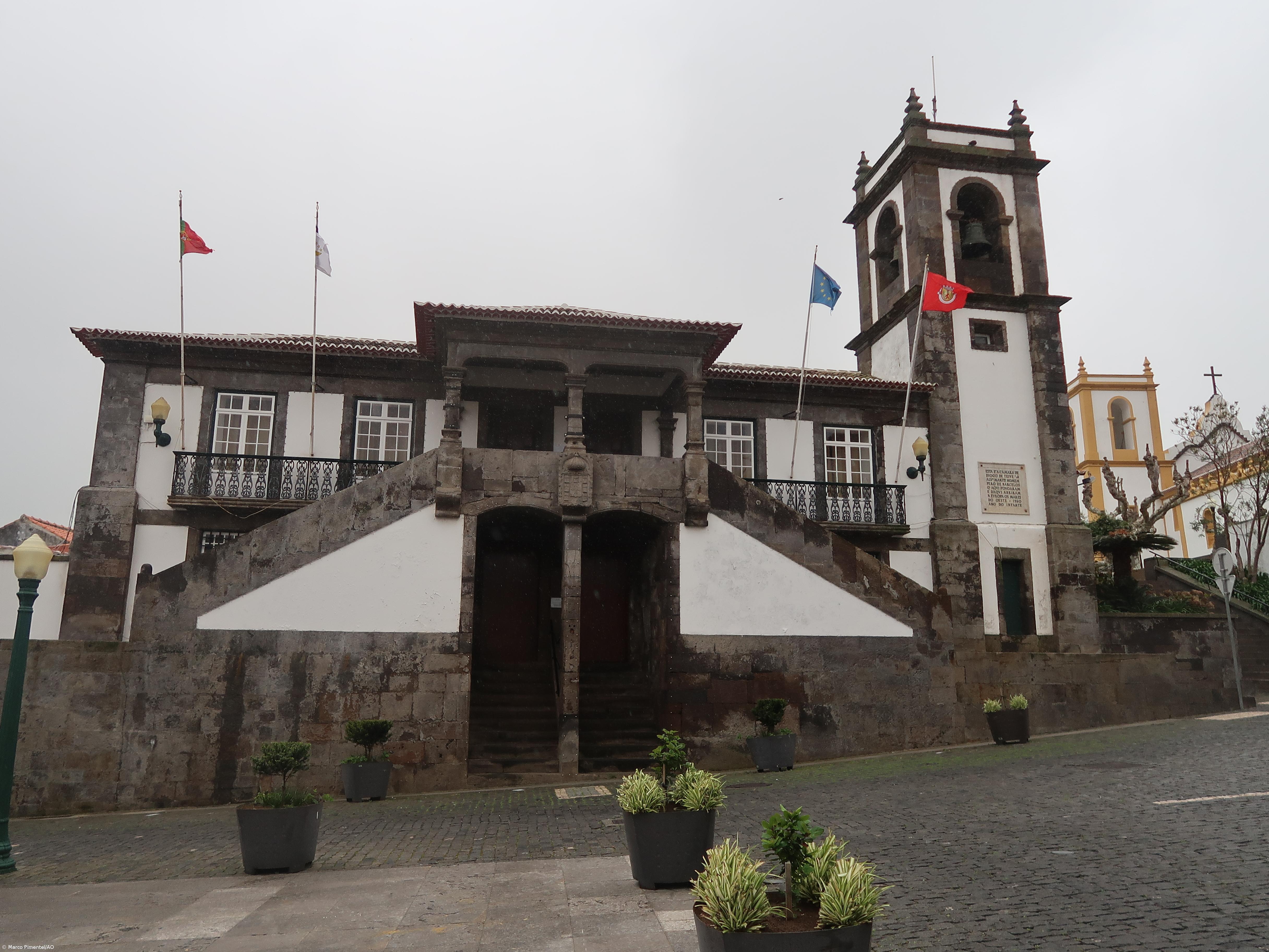 Vereadores do PS da Praia da Vitória dizem ser alvo de "vingança pessoal” do presidente – Imagem 1