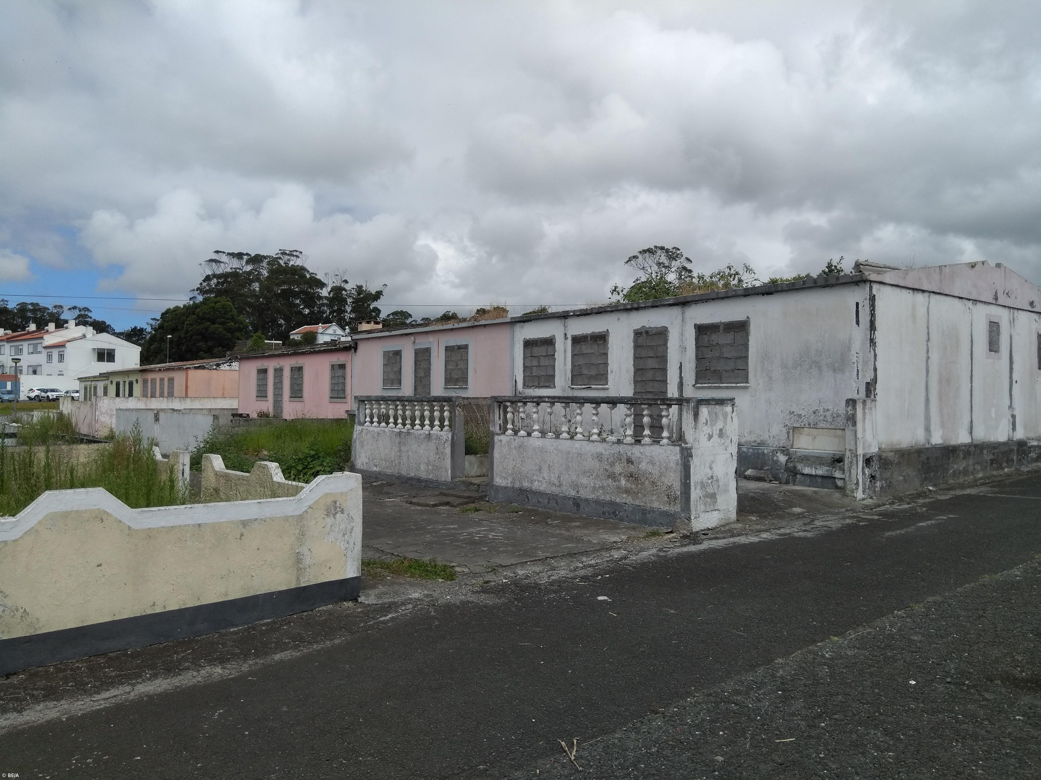 Reabilitação do Bairro da Terra Chã da ilha Terceira vai ser retomada  – Imagem 1