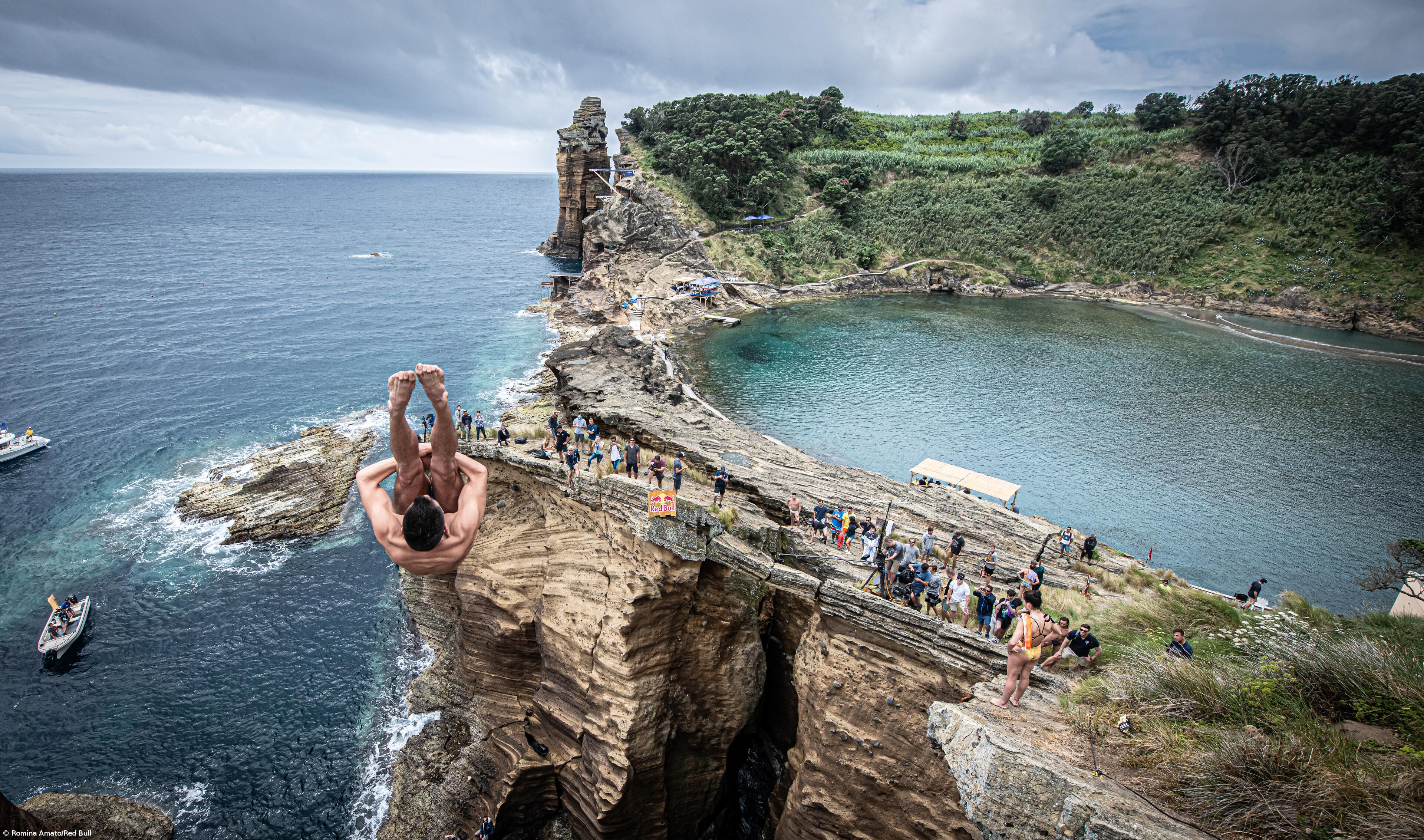 Mau tempo antecipa início do Red Bull Cliff Diving nos Açores – Imagem 1