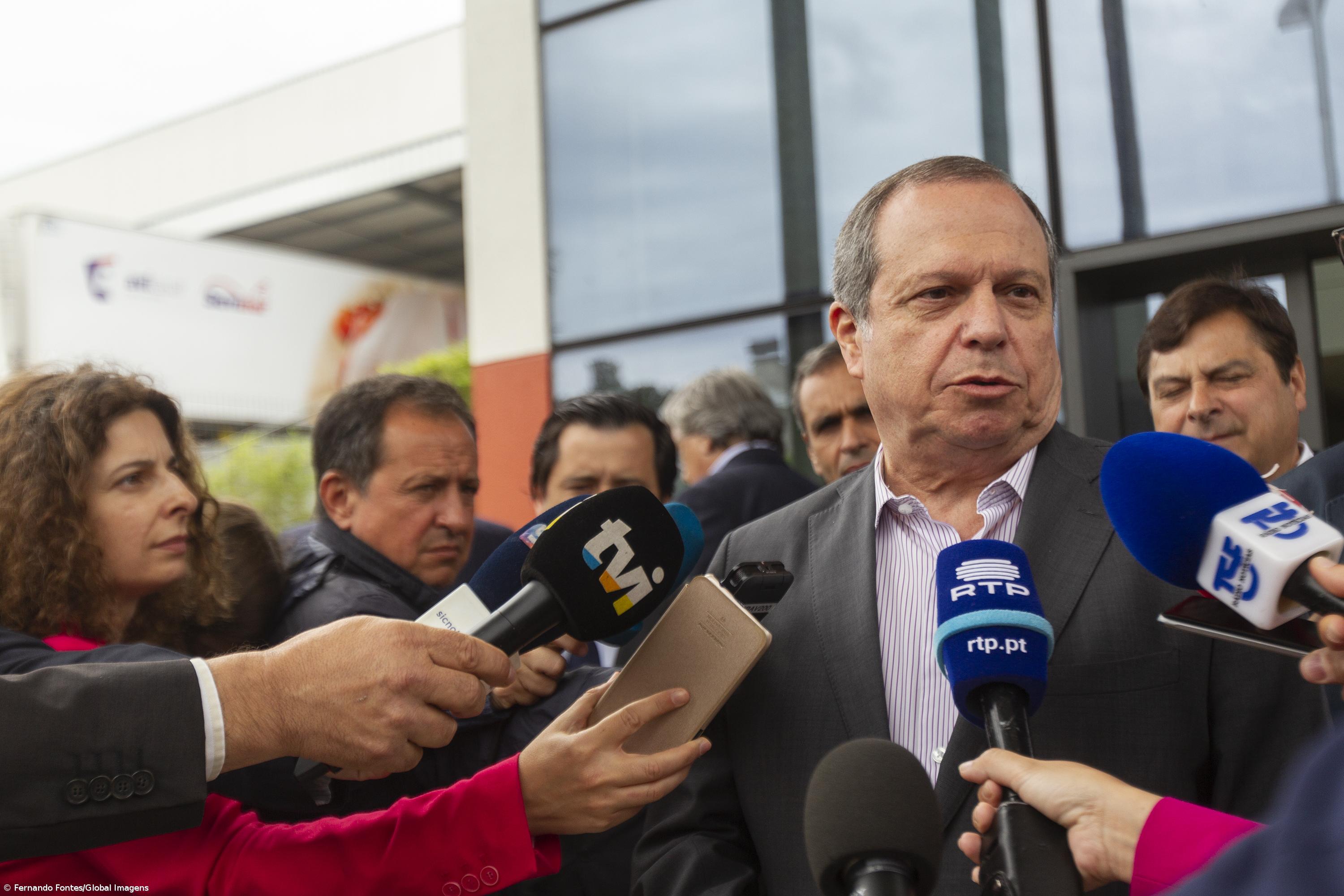 Carlos César pede ambição ao novo executivo – Imagem 1