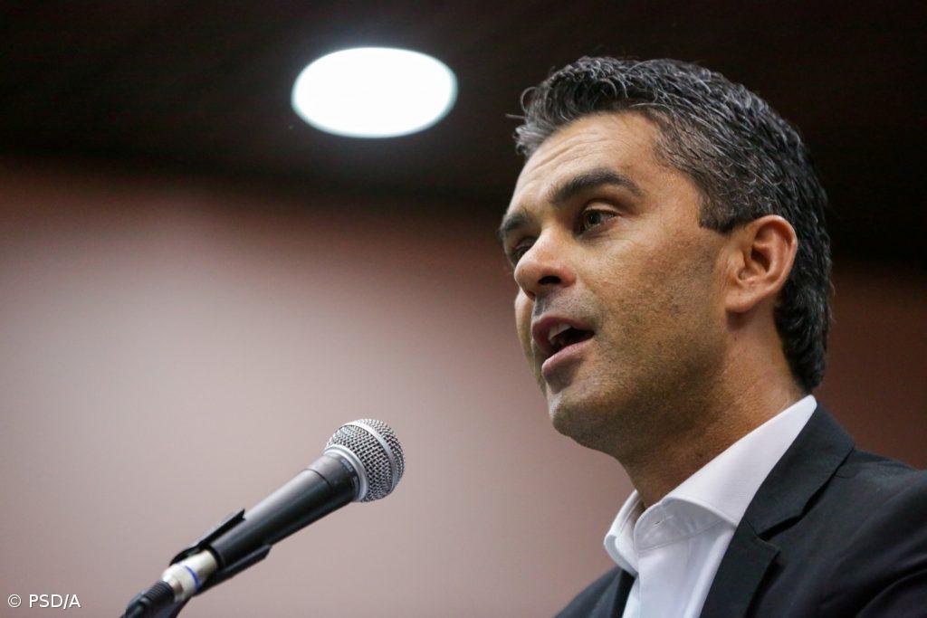 "Más acessibilidades põem em risco a economia do Pico e do Triângulo" – Imagem 1