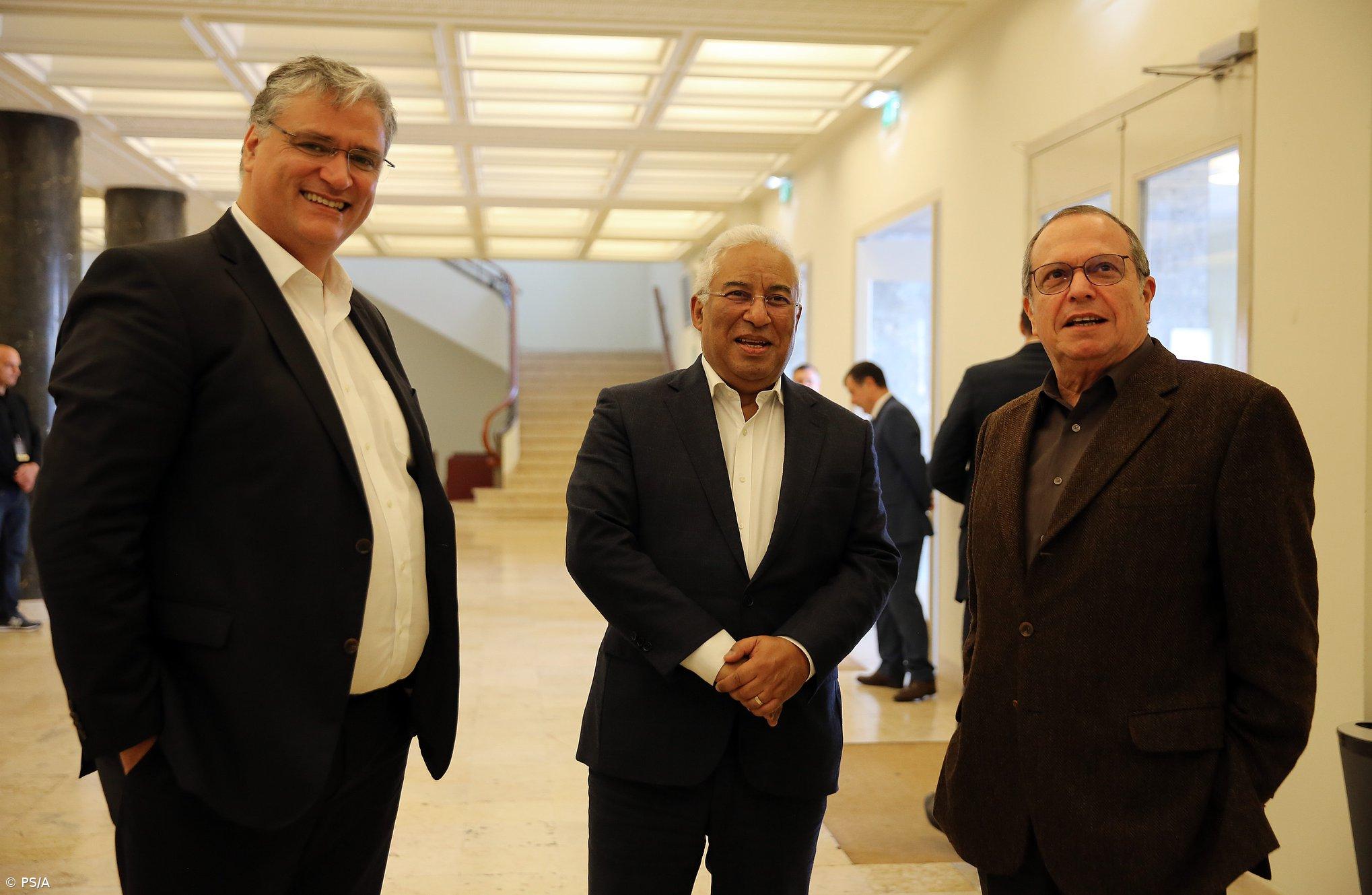 Vasco Cordeiro diz que decisão de Carlos César "dignifica e prestigia" a política – Imagem 1