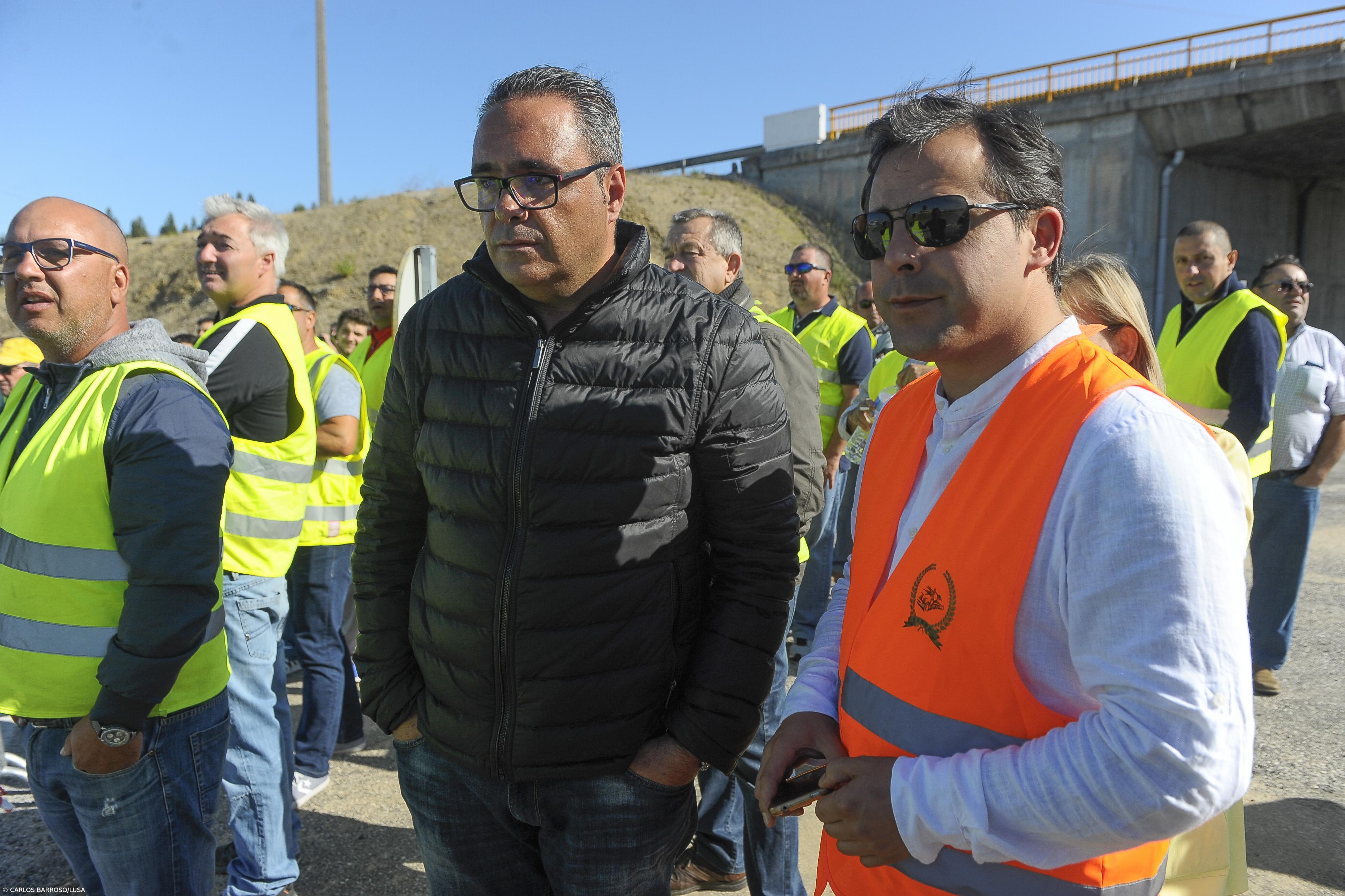 Trabalhadores a funcionar a 100% mas só oito horas – Imagem 1