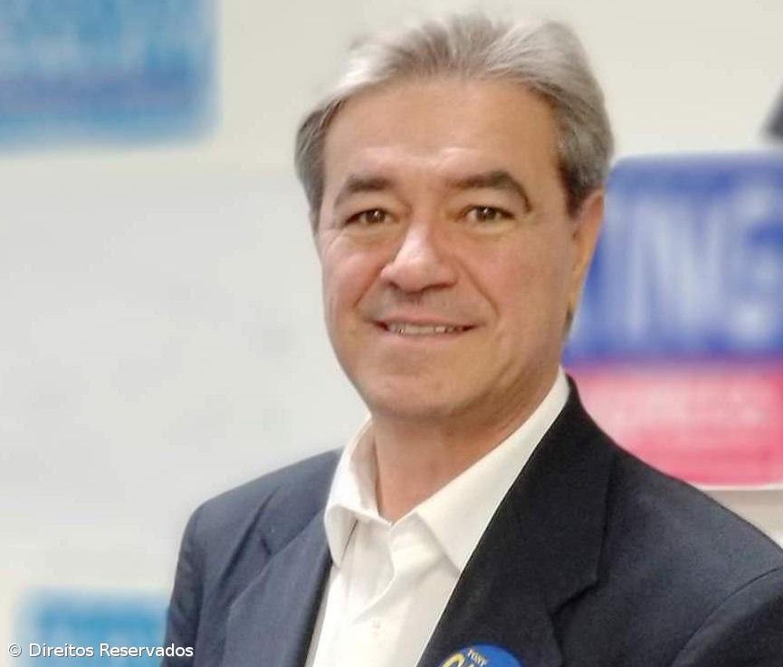 Congressista luso-americano admite "problema de mensagem" dos democratas – Imagem 1