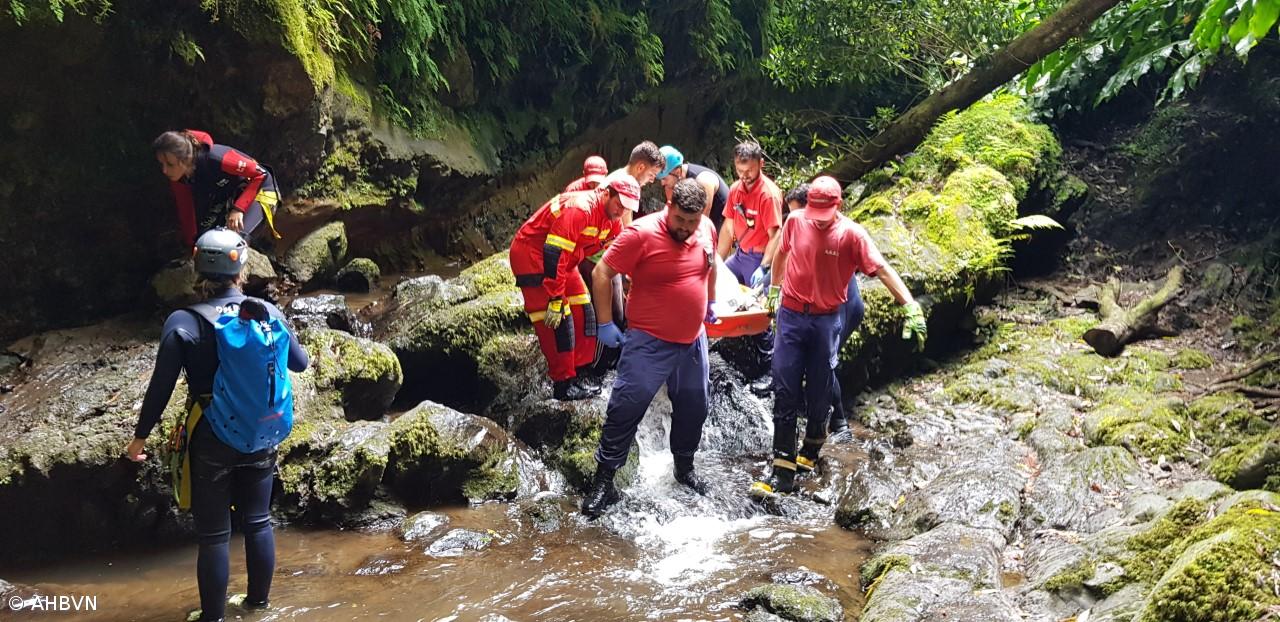 Resgate de turista na Ribeira dos Caldeirões – Imagem 2