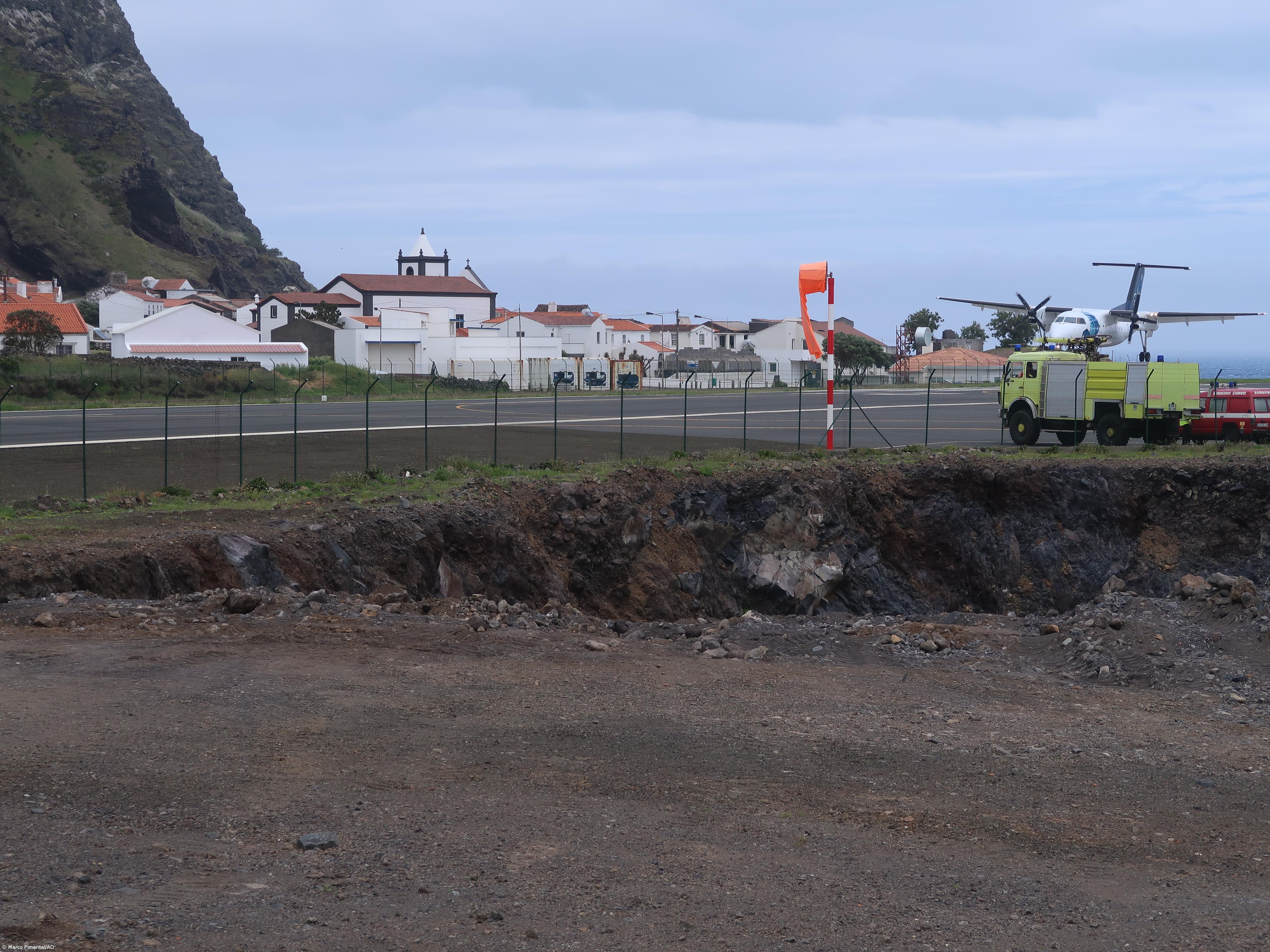 Conselho de Ilha do Corvo pede ampliação do aeródromo e do quartel dos bombeiros – Imagem 1