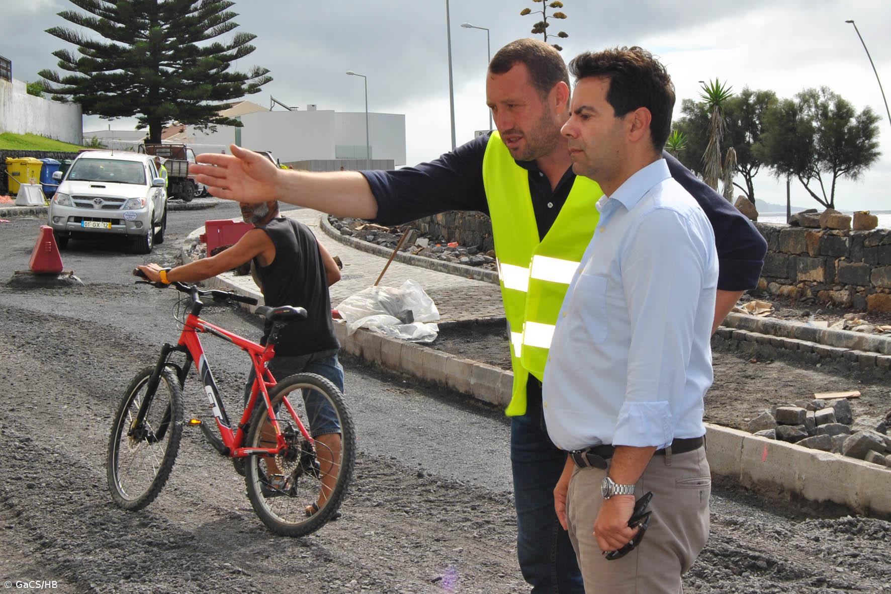 "Intervenção na estrada regional em São Roque beneficia peões e automobilistas" – Imagem 1
