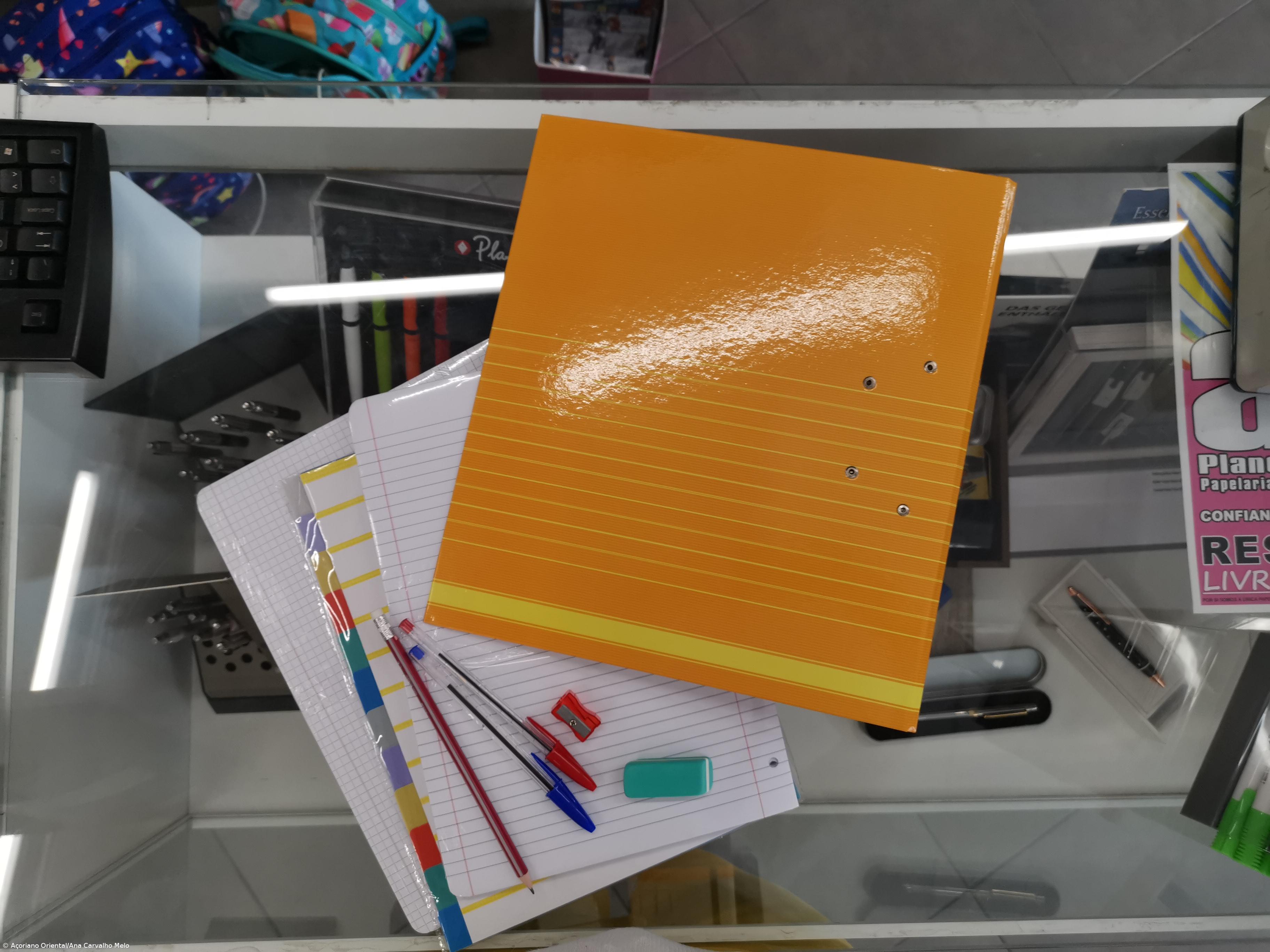 Deco quer que lei permita que todo o material escolar possa ser deduzido em IRS – Imagem 1