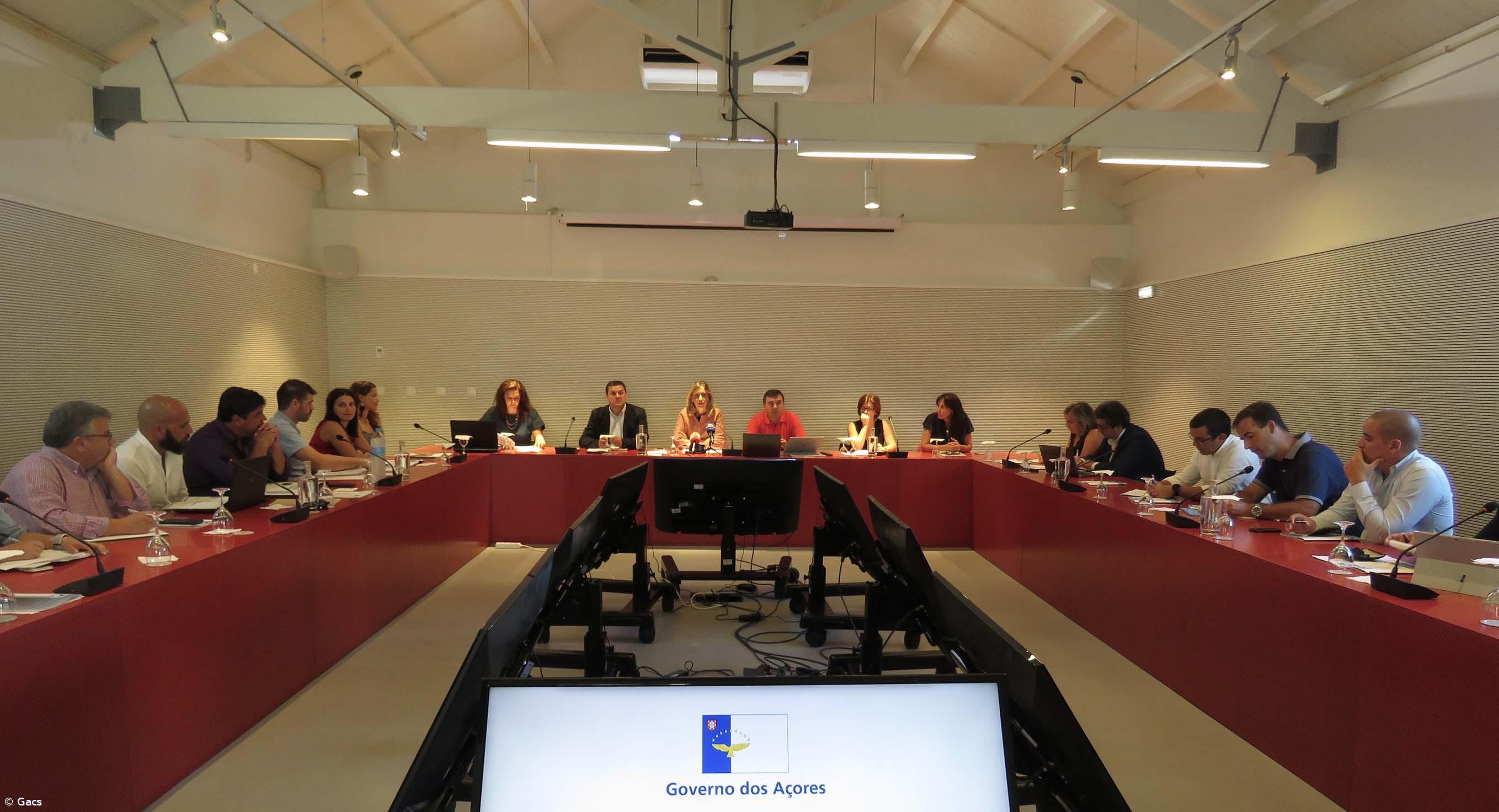 Açores terão em 2020 projeto piloto para recolha seletiva de resíduos orgânicos – Imagem 1