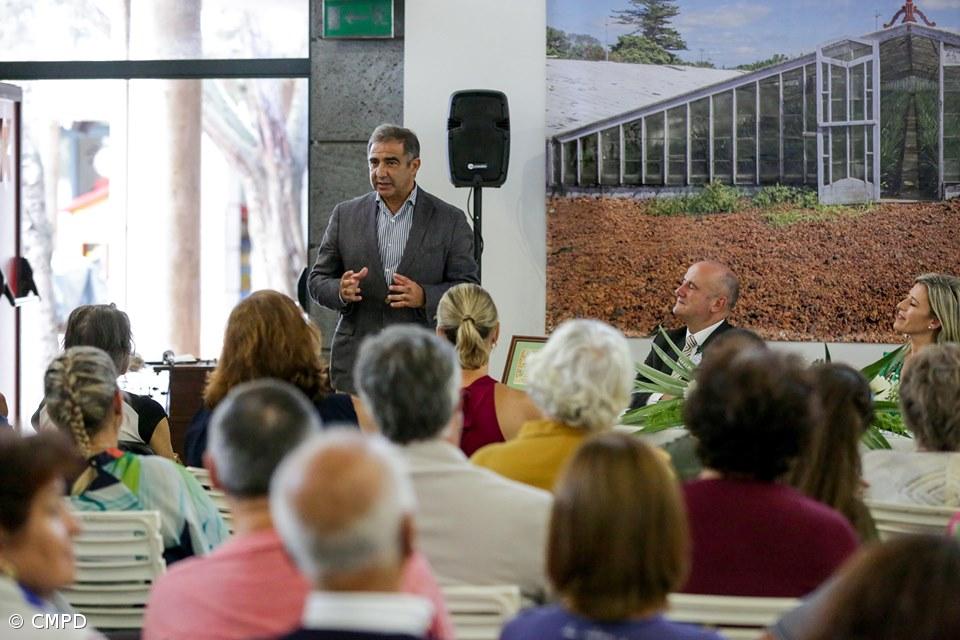 Bolieiro destaca potencial da cultura do ananás para criação de riqueza e afirmação de identidade   – Imagem 1