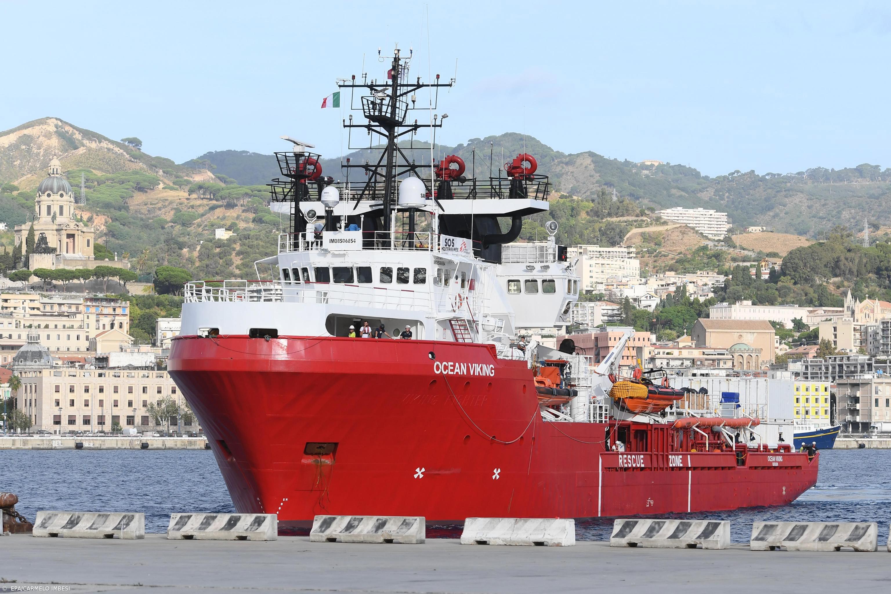 Navio Ocean Viking resgata 247 migrantes em três dias no Mediterrâneo – Imagem 1