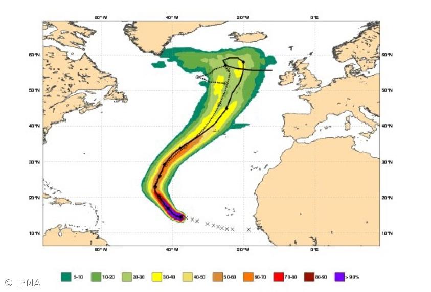 Furacão Lorenzo encontrava-se a 1600 km a oeste de Cabo Verde – Imagem 1