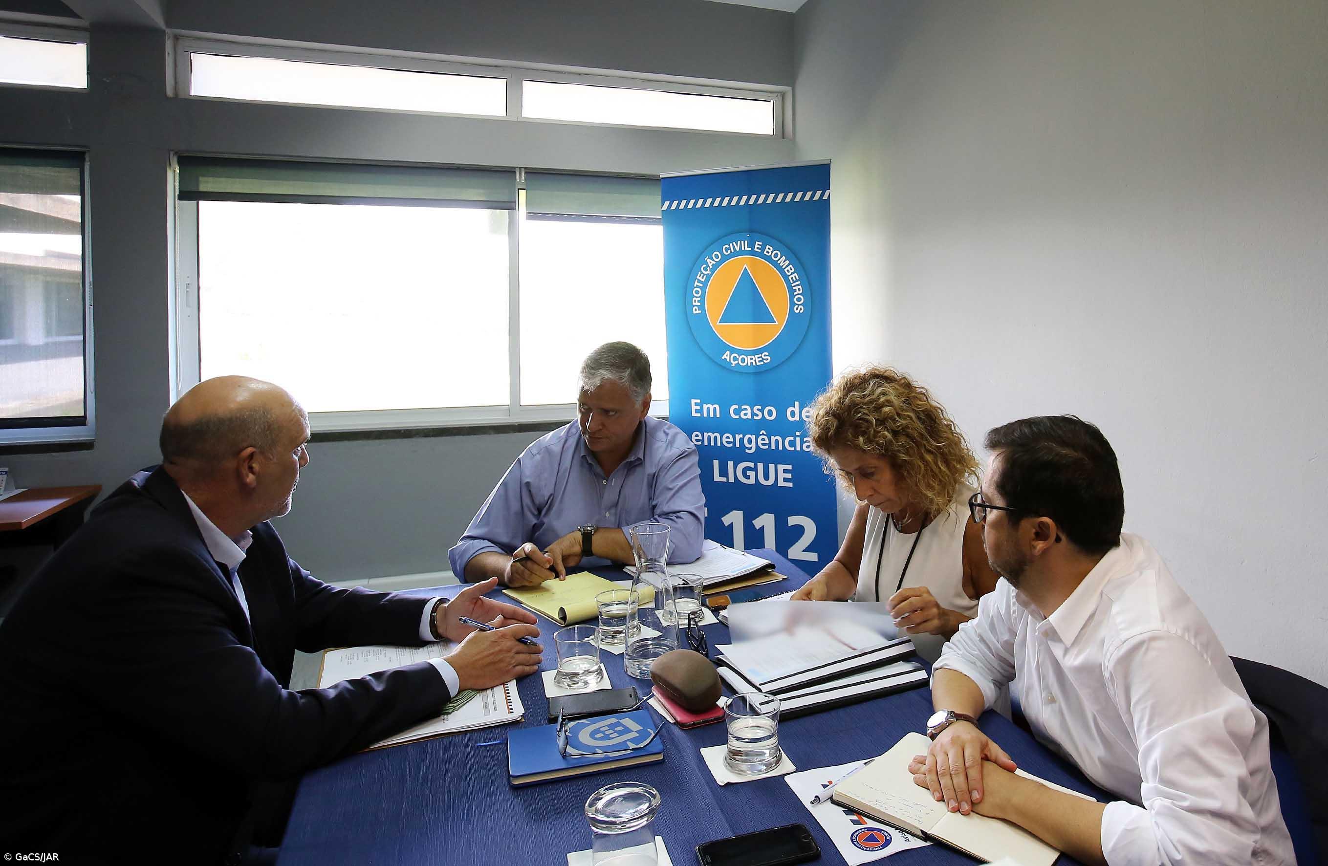 Governo Regional determina encerramento de serviços públicos em sete ilhas – Imagem 1