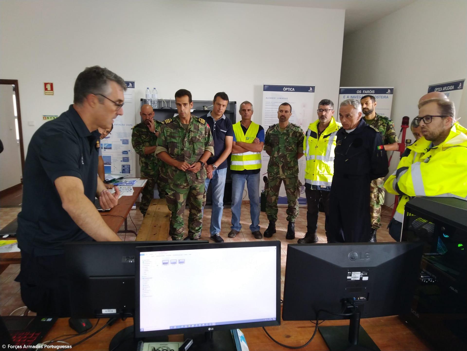 Forças Armadas iniciaram trabalhos de sondagem da aproximação ao porto das Lajes das Flores – Imagem 3