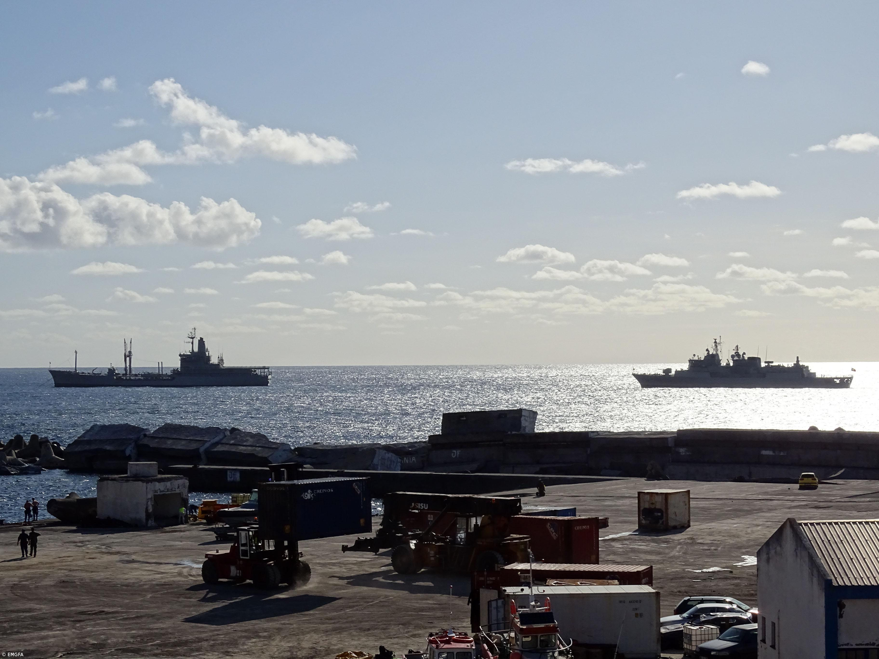 Navios da Marinha com 280 militares já estão nas Flores para apoiar população – Imagem 5