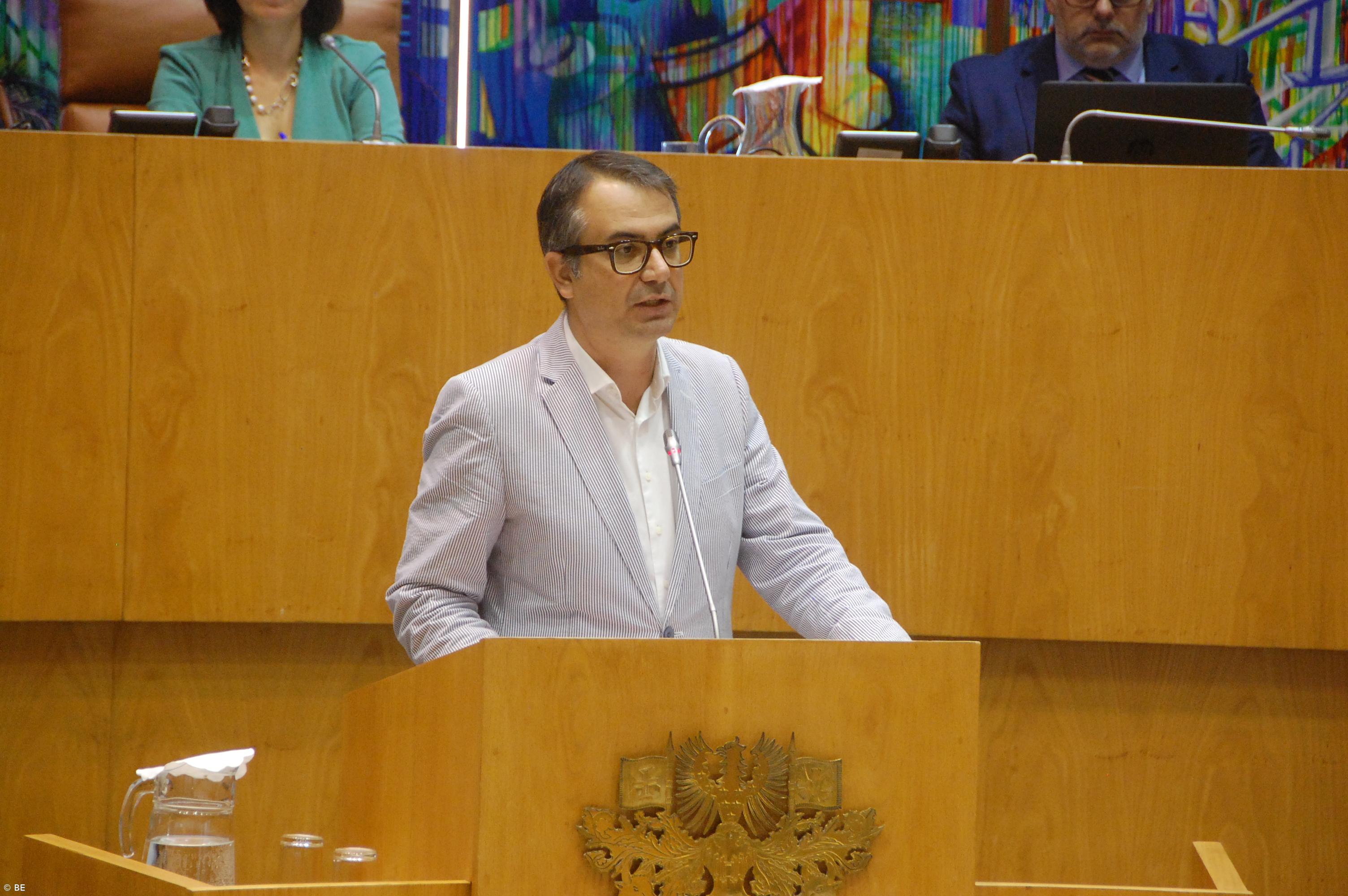 Oposição diz que 23 anos de governação PS nos Açores não resolveu desigualdades e Governo contrapõe – Imagem 1