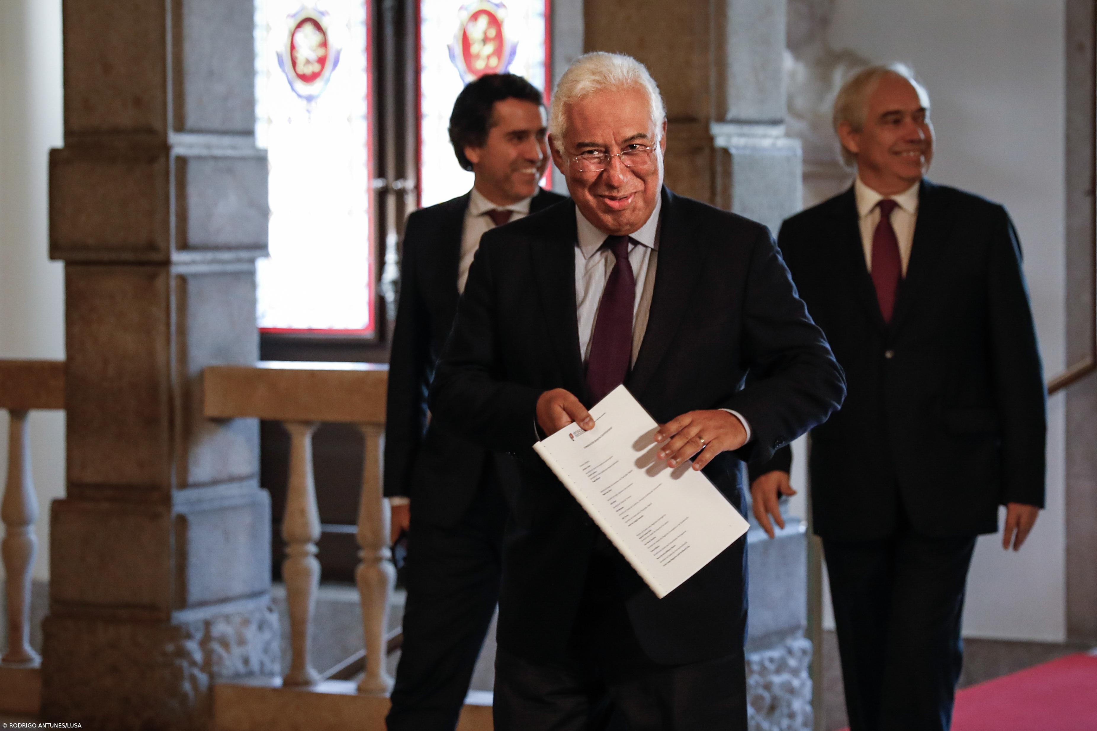 Primeiro-ministro apresenta equipa com 22 novos secretários de Estado – Imagem 1