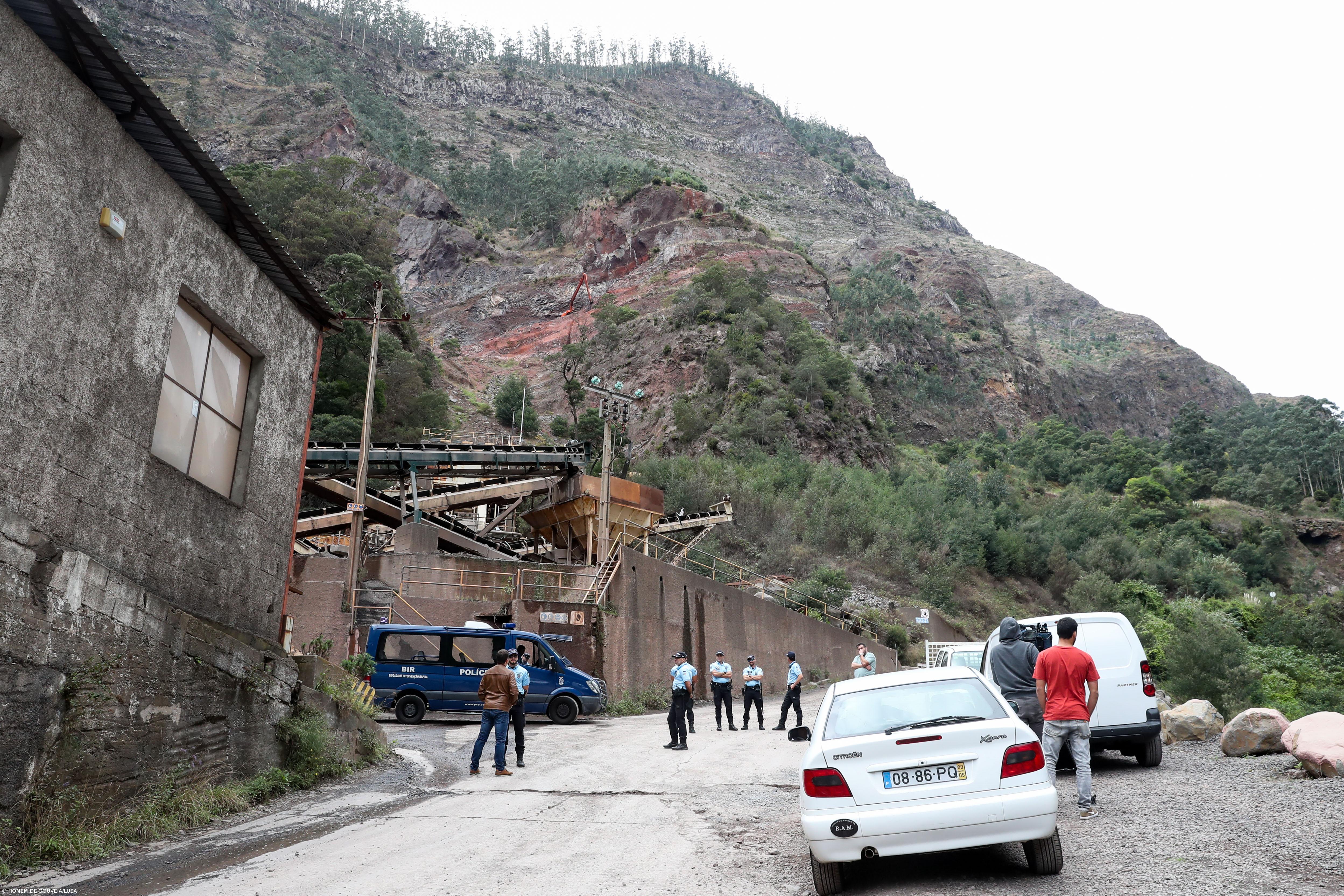 Morreu trabalhador soterrado em derrocada no Funchal  – Imagem 2