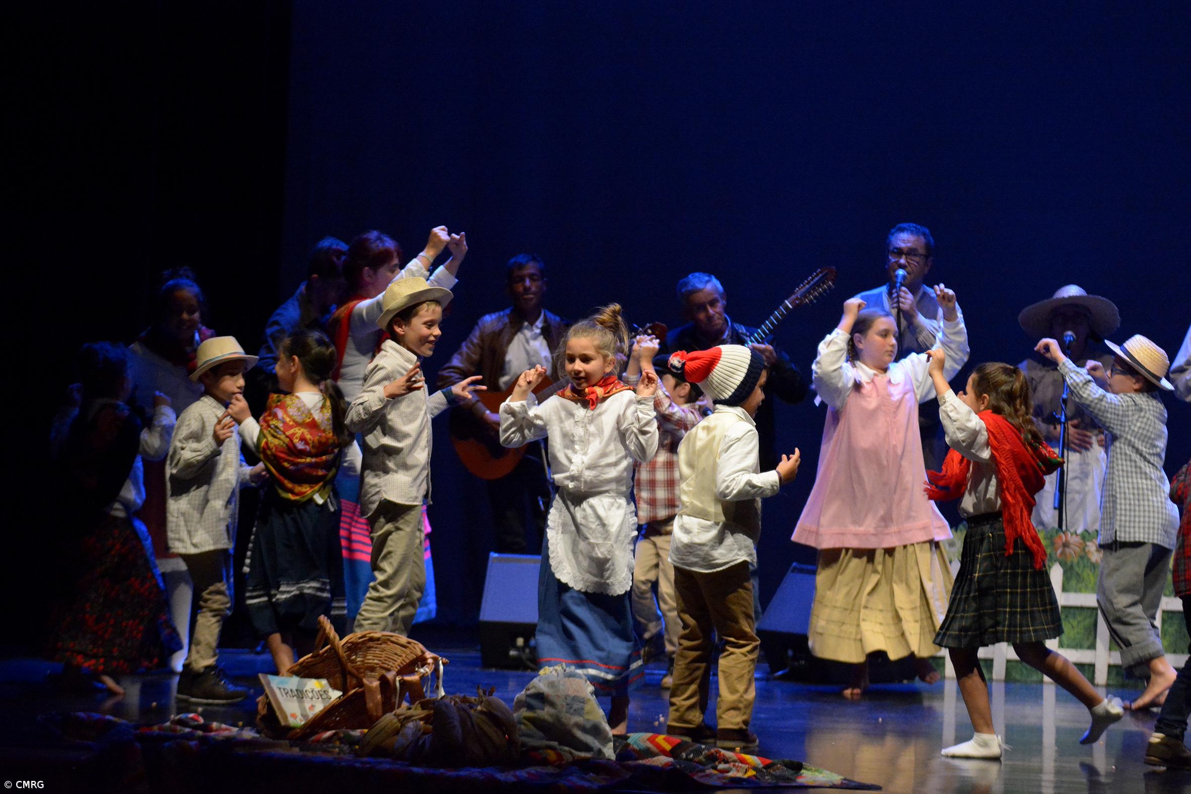 Festival infantil de folclore mantém viva tradição junto das crianças e jovens – Imagem 1