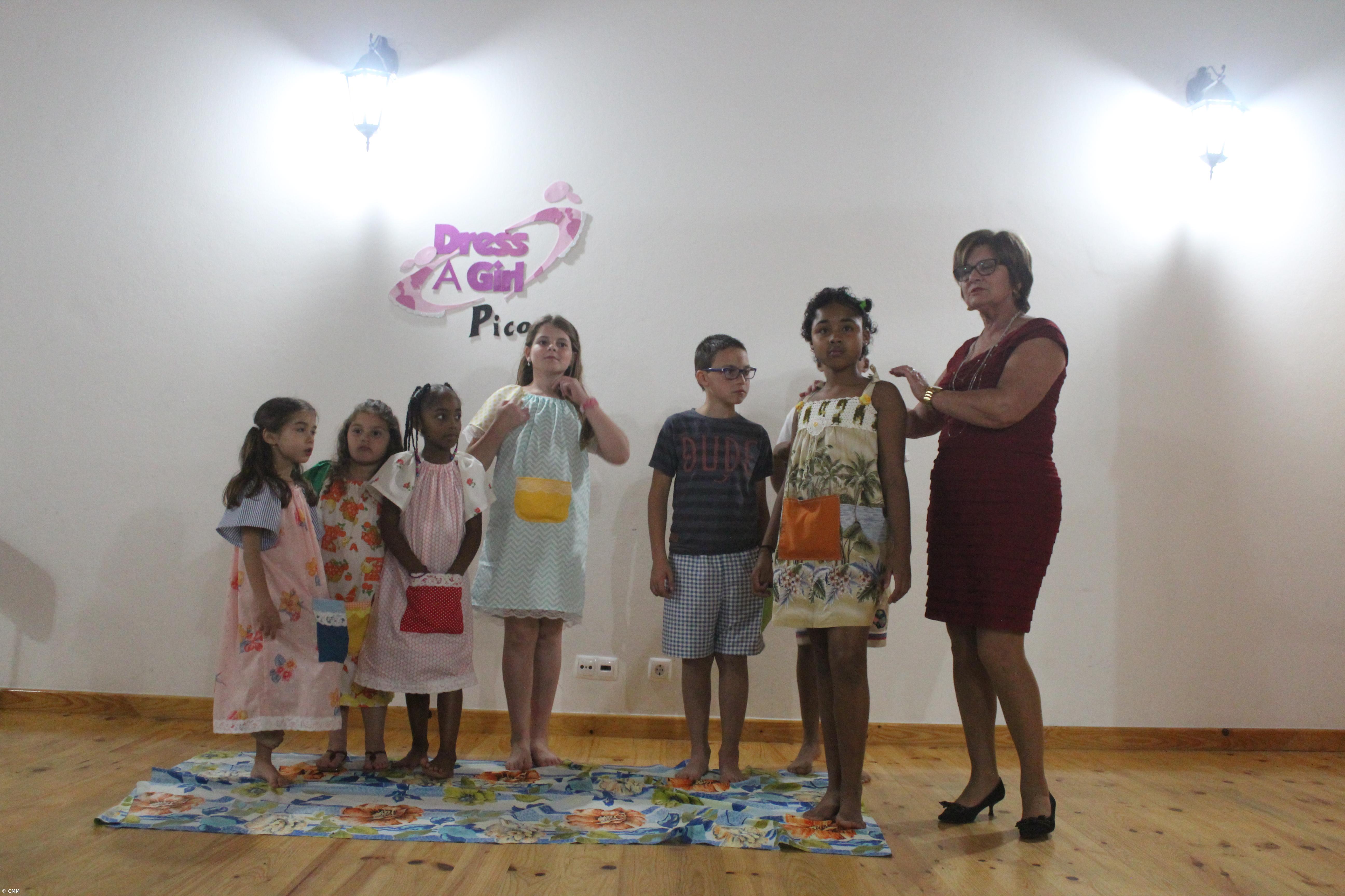 No Pico costuram-se vestidos que salvam vidas – Imagem 2