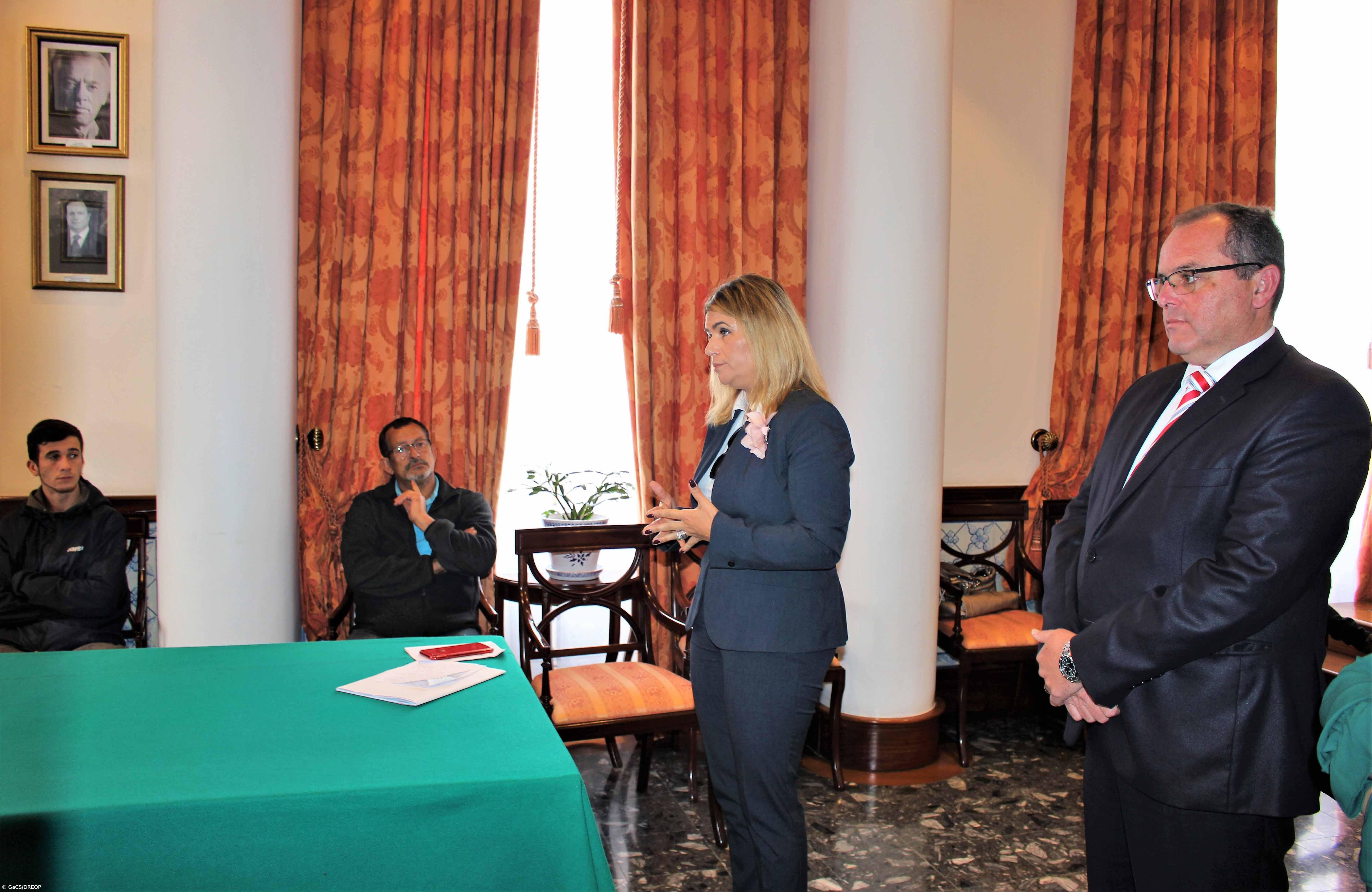 "Menos 706 desempregados em outubro nos Açores" – Imagem 1