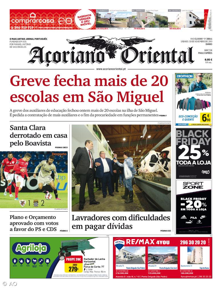 "Greve fecha mais de 20 escolas em São Miguel" é a manchete do Açoriano Oriental – Imagem 1