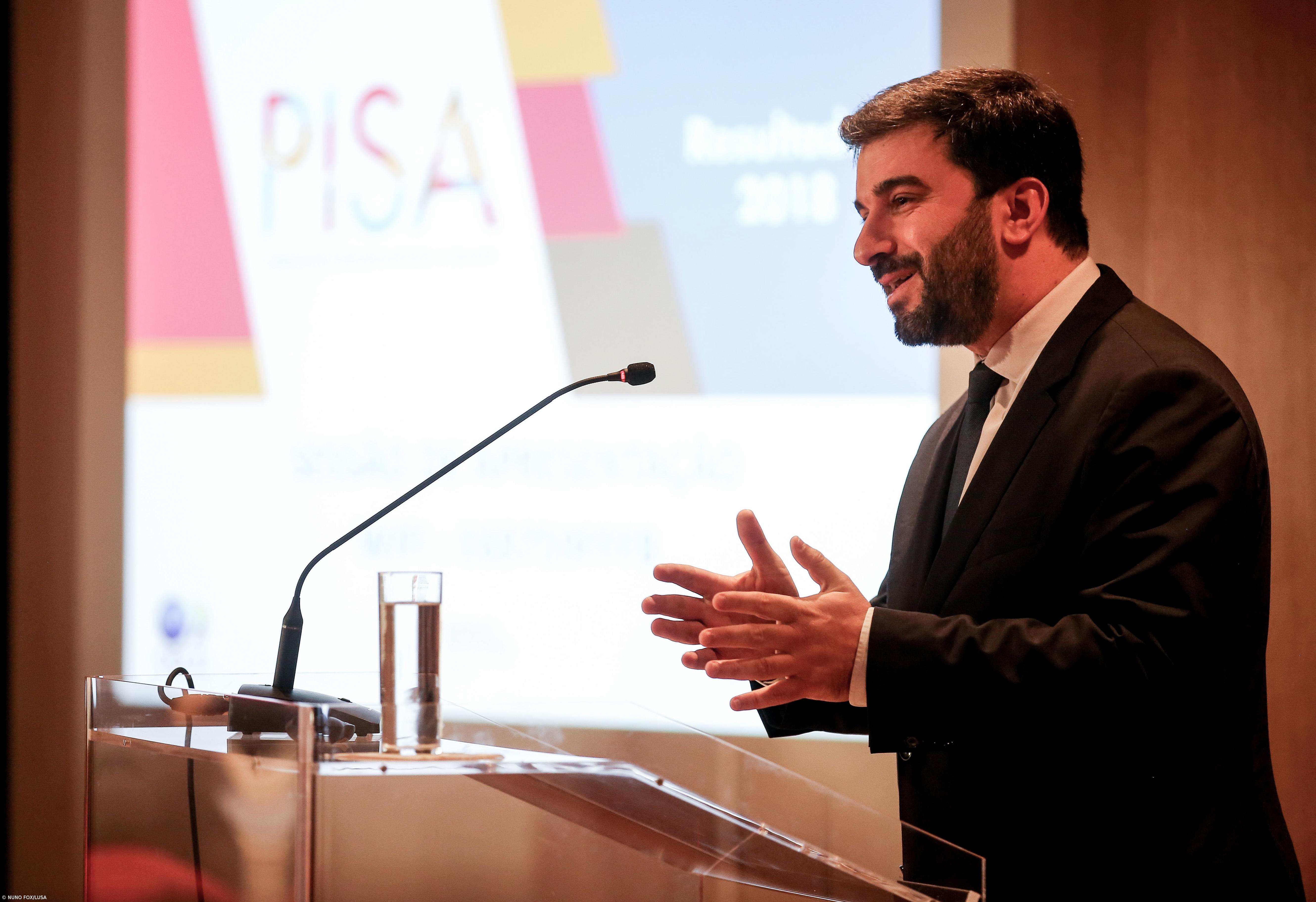 Ministro da Educação diz que Governo pagará 100% da retirada do amianto das escolas – Imagem 1