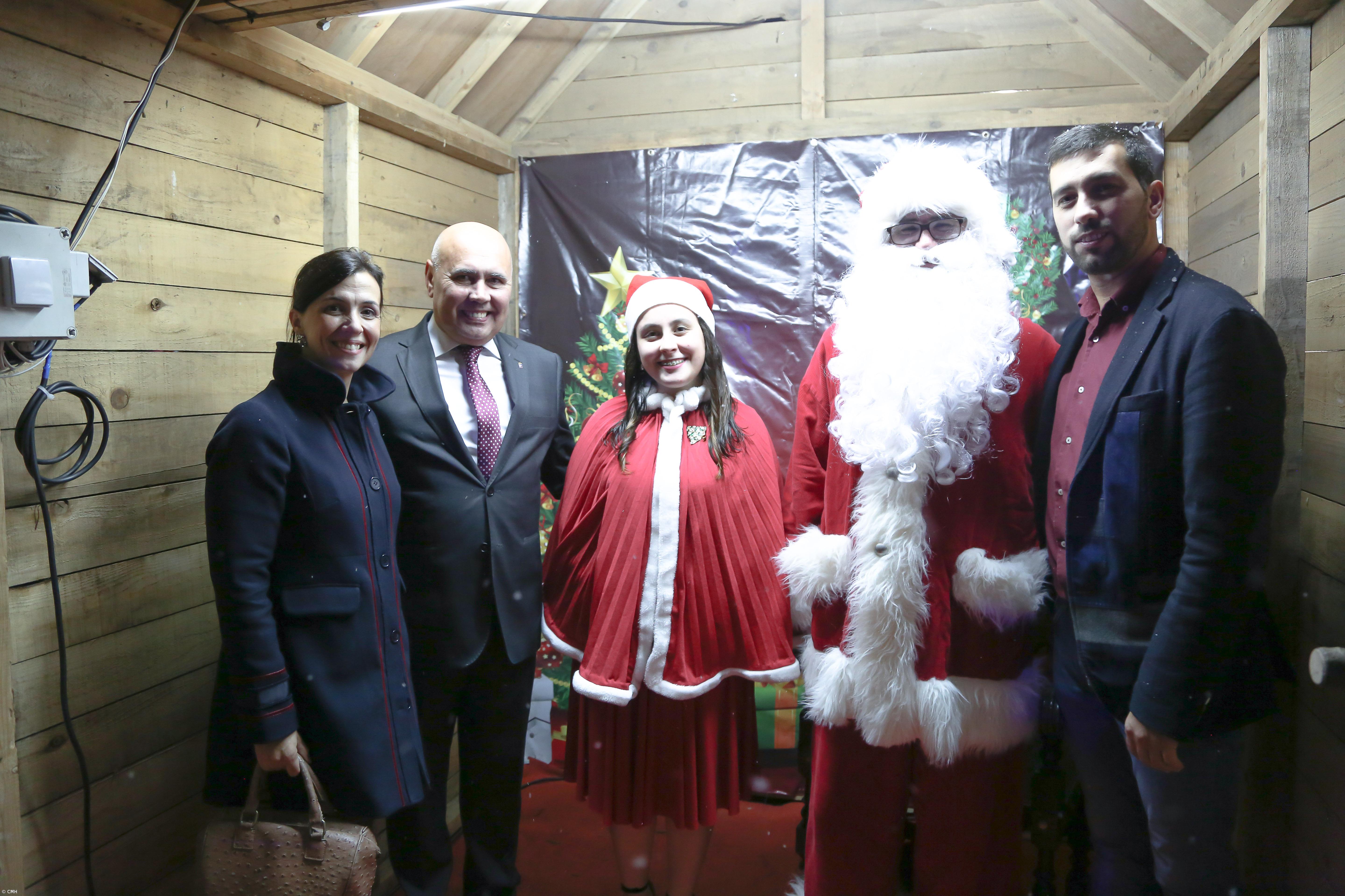 Câmara da Horta desafia lojistas e residentes do centro histórico a iluminarem as suas fachadas – Imagem 3
