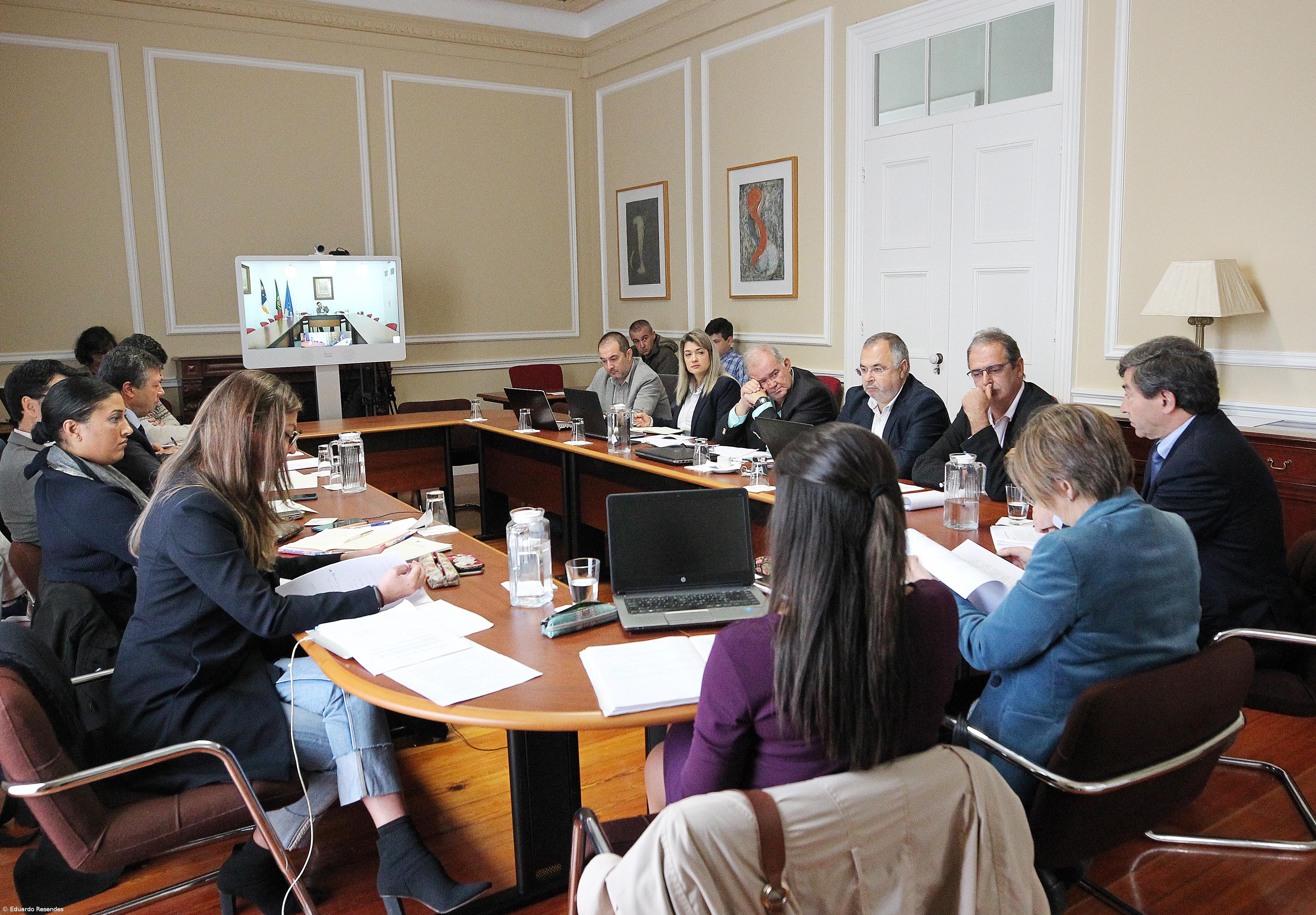 Criação de círculos eleitorais municipais questionada por partidos nos Açores – Imagem 2