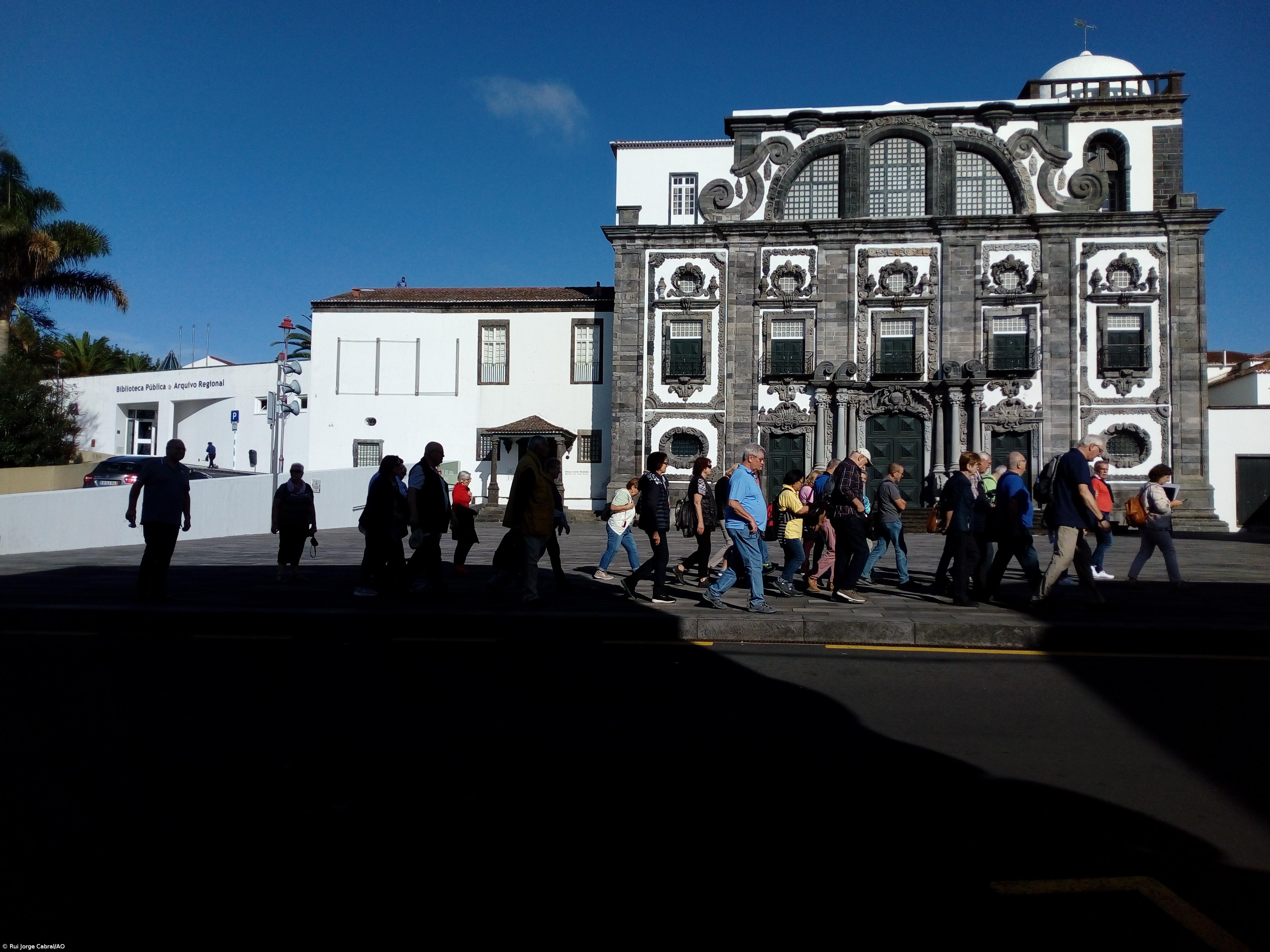 Presidente do Conselho Global de Turismo Sustentável diz que Açores não precisam limitar turistas – Imagem 1