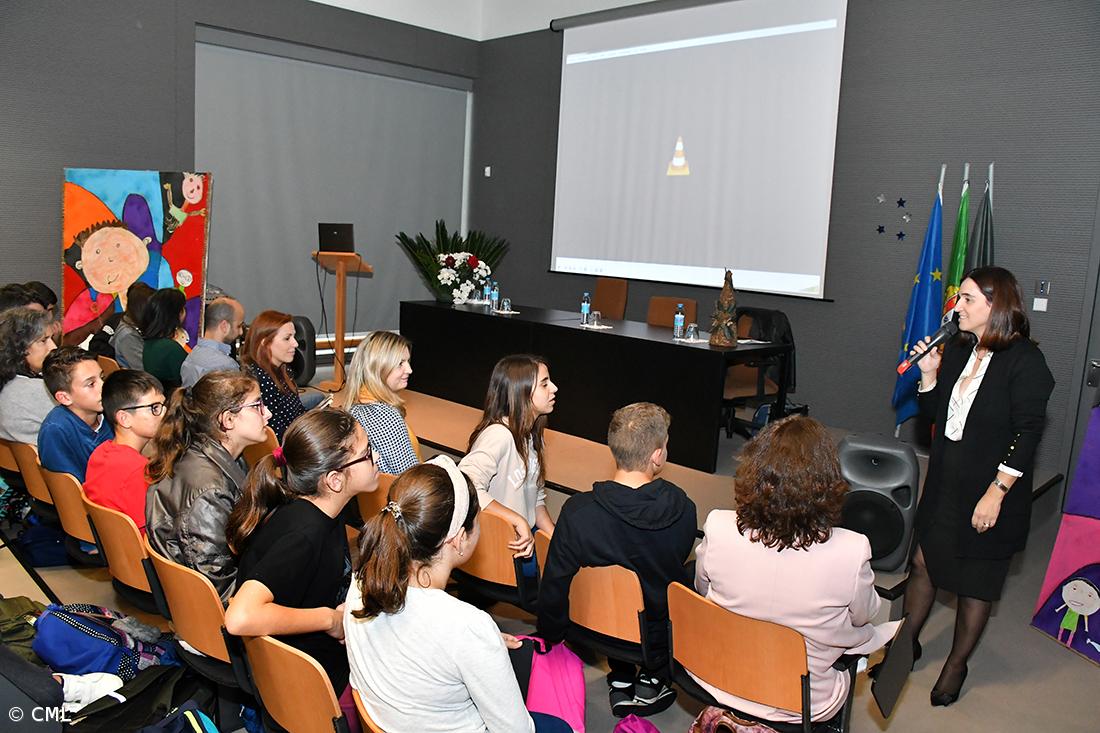 EBI de Água de Pau recebeu ação de sensibilização para os Direitos das Crianças – Imagem 1