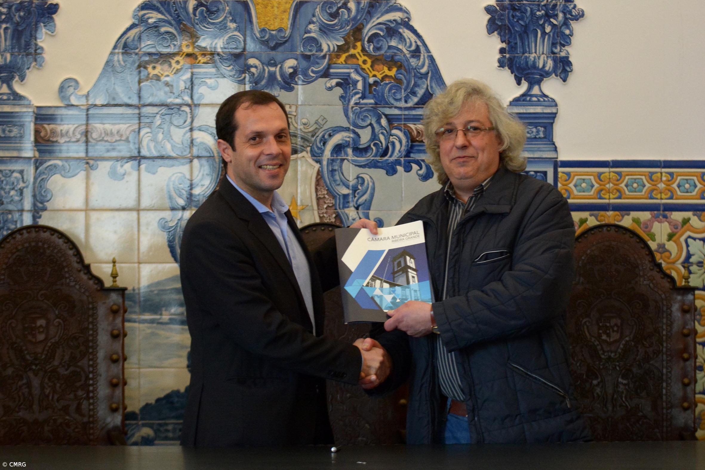 Câmara da Ribeira Grande apoia obras de beneficiação na igreja Nossa Senhora da Estrela – Imagem 2