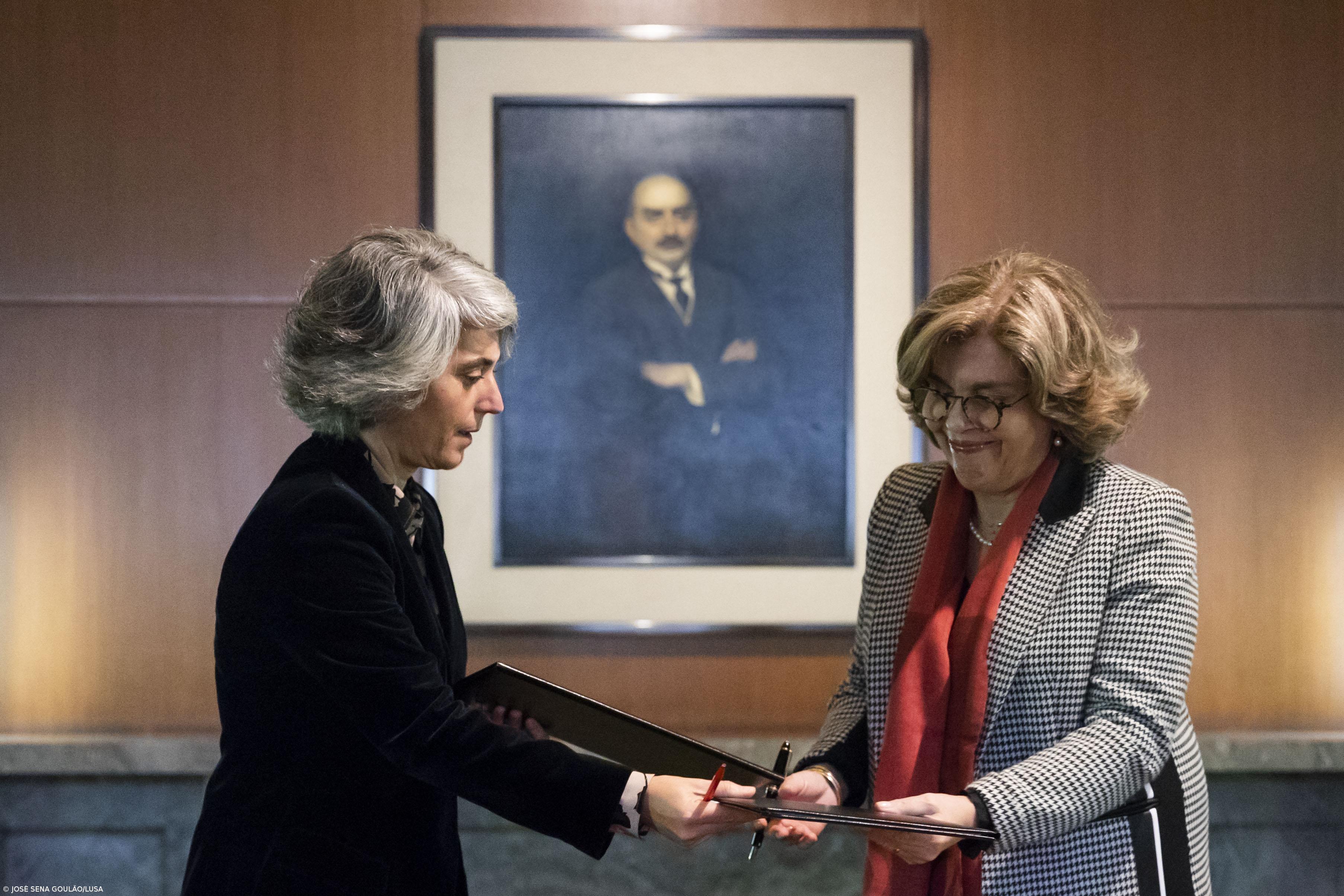 Gulbenkian vai levar cem anos de obras de artistas portuguesas à Bélgica e França  – Imagem 1