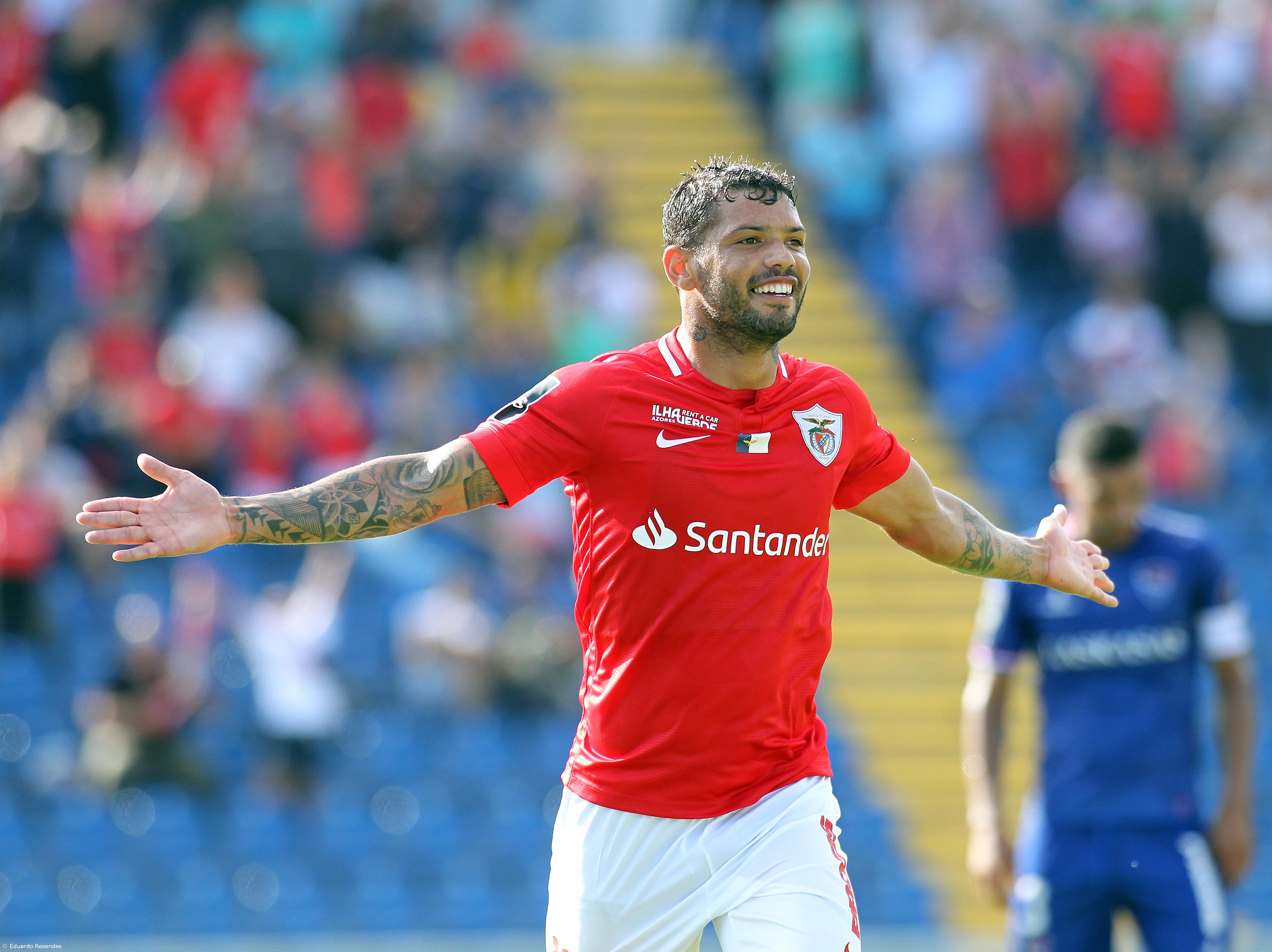 Santa Clara piora o registo fora de casa na primeira volta – Imagem 1