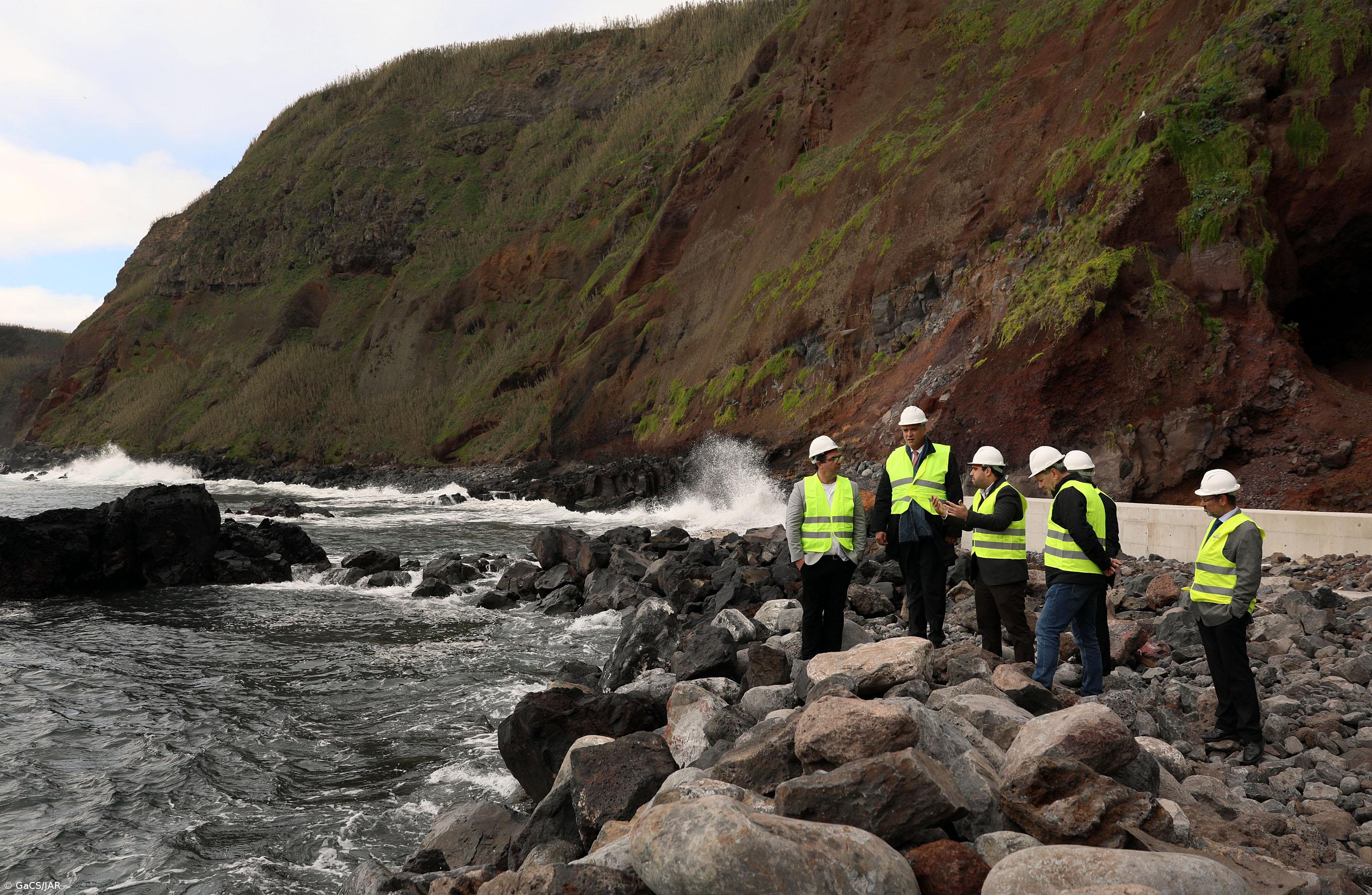 Porto do Topo com condições para servir pescas e turismo em São Jorge – Imagem 1