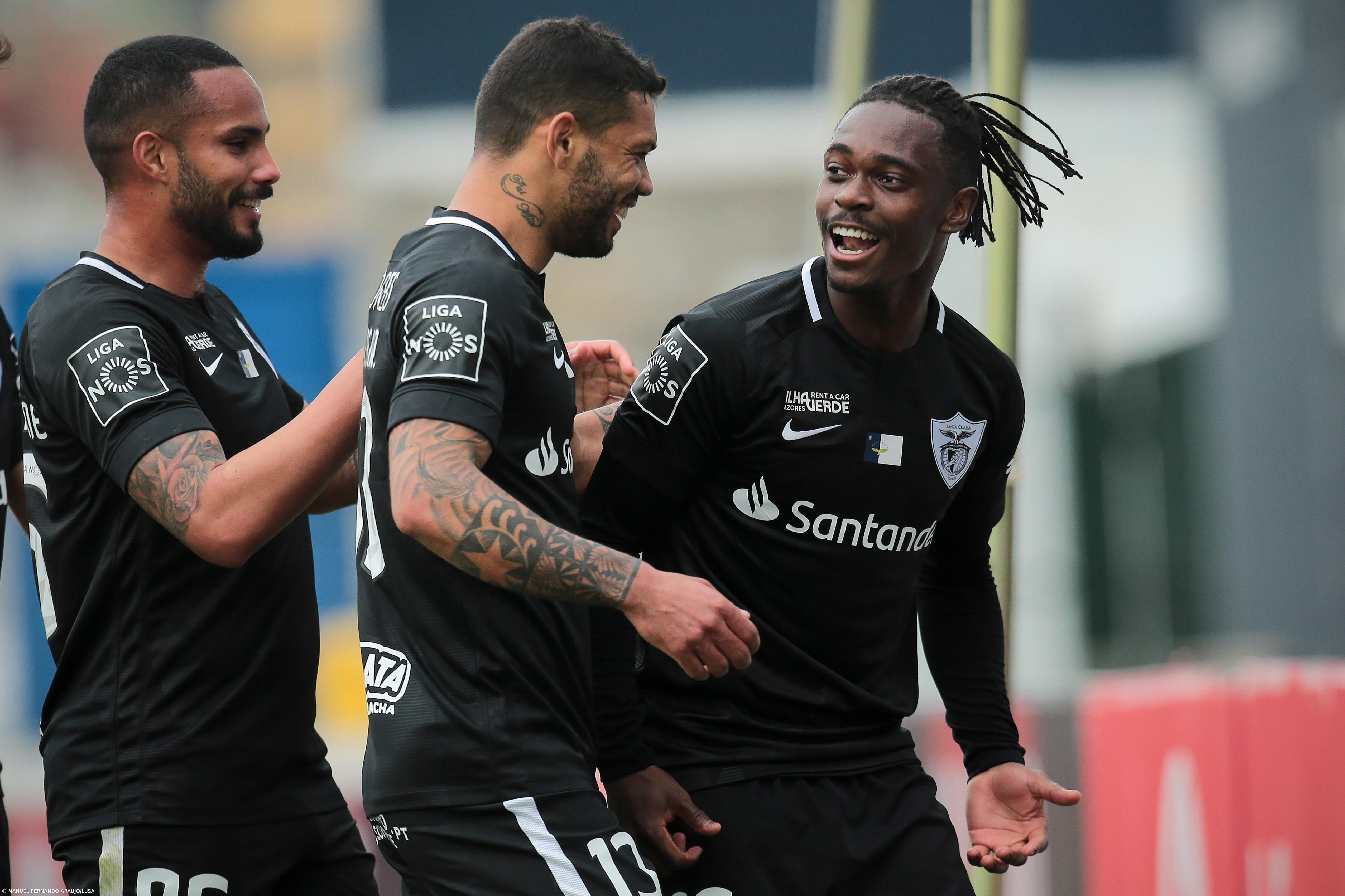 Penálti de Lincoln garante regresso do Santa Clara aos triunfos – Imagem 1