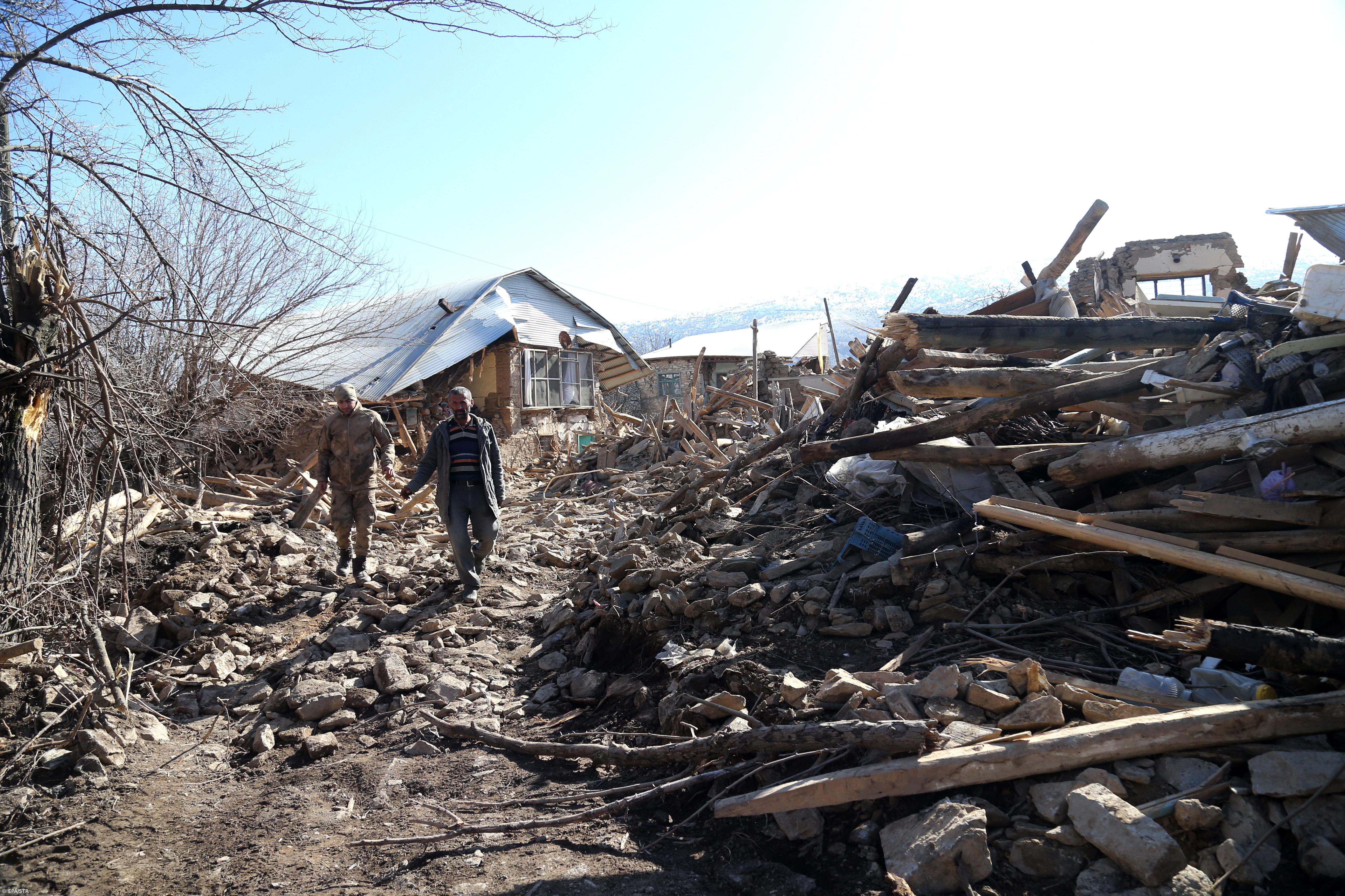 Balanço de mortos no sismo na Turquia subiu para 40 – Imagem 1