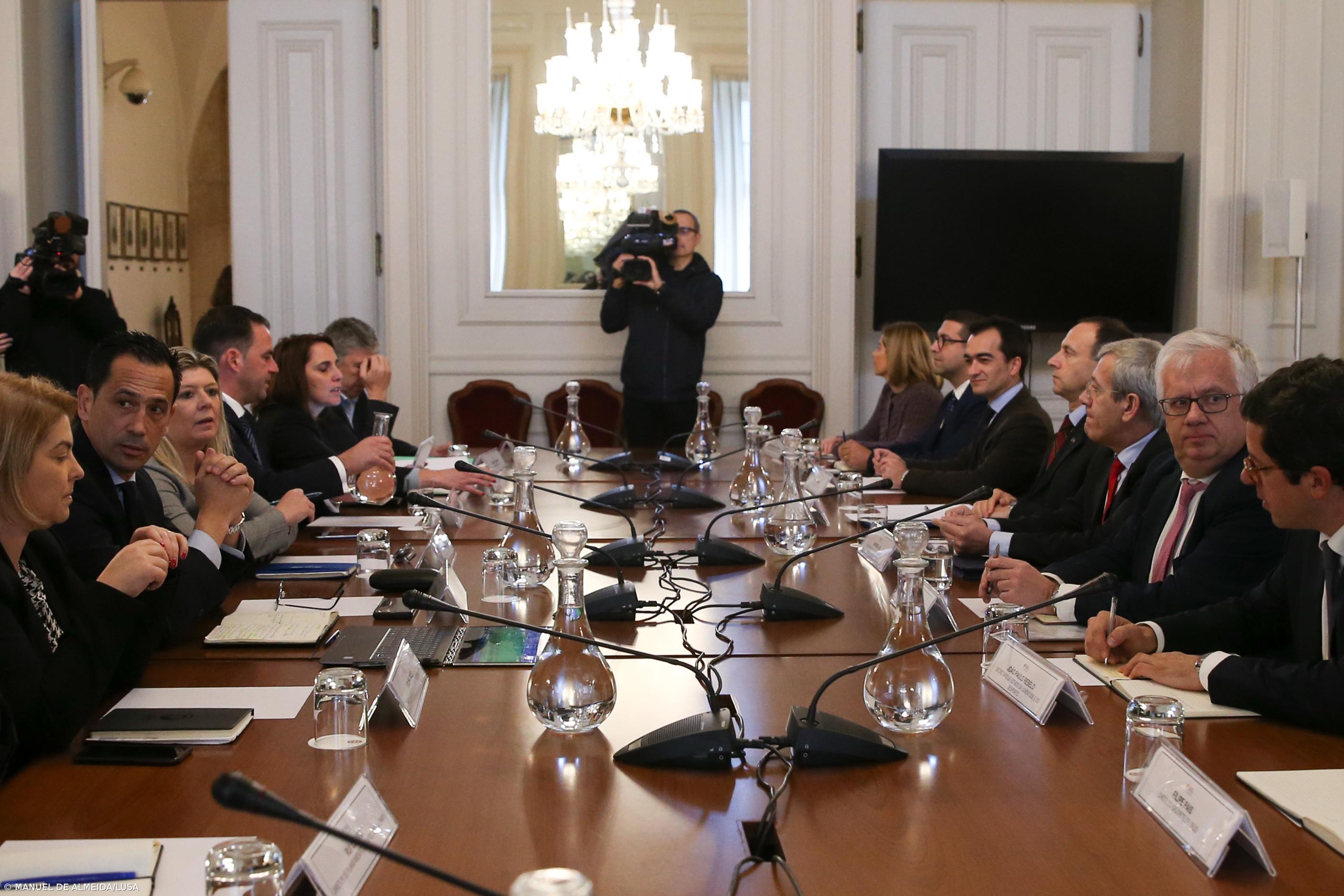 MAI diz que Governo fará auditorias de segurança a todos os estádios da I Liga  – Imagem 1