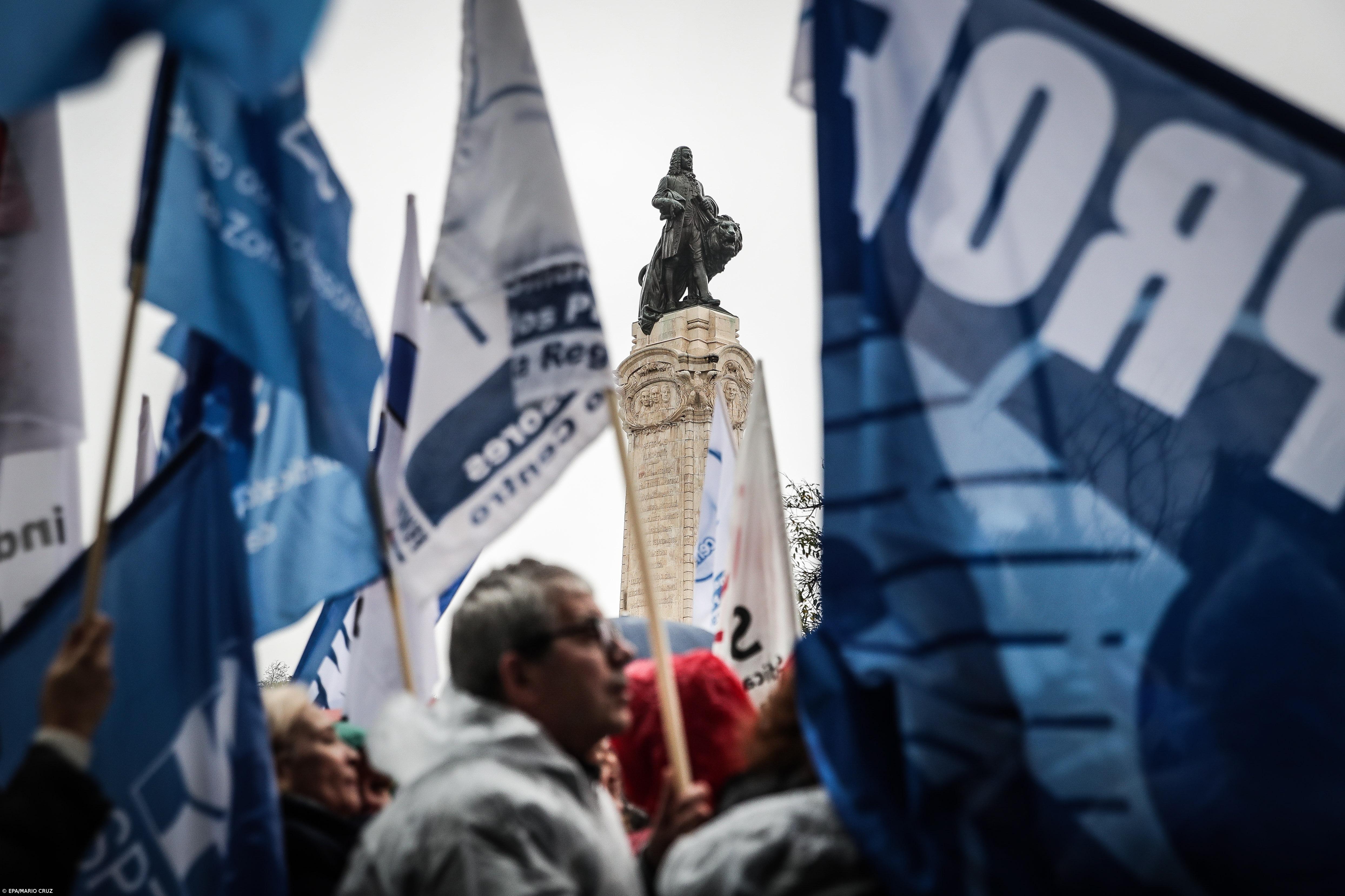 Sindicatos da função pública reúnem-se com Governo à espera de aumentos superiores a 0,3% – Imagem 1