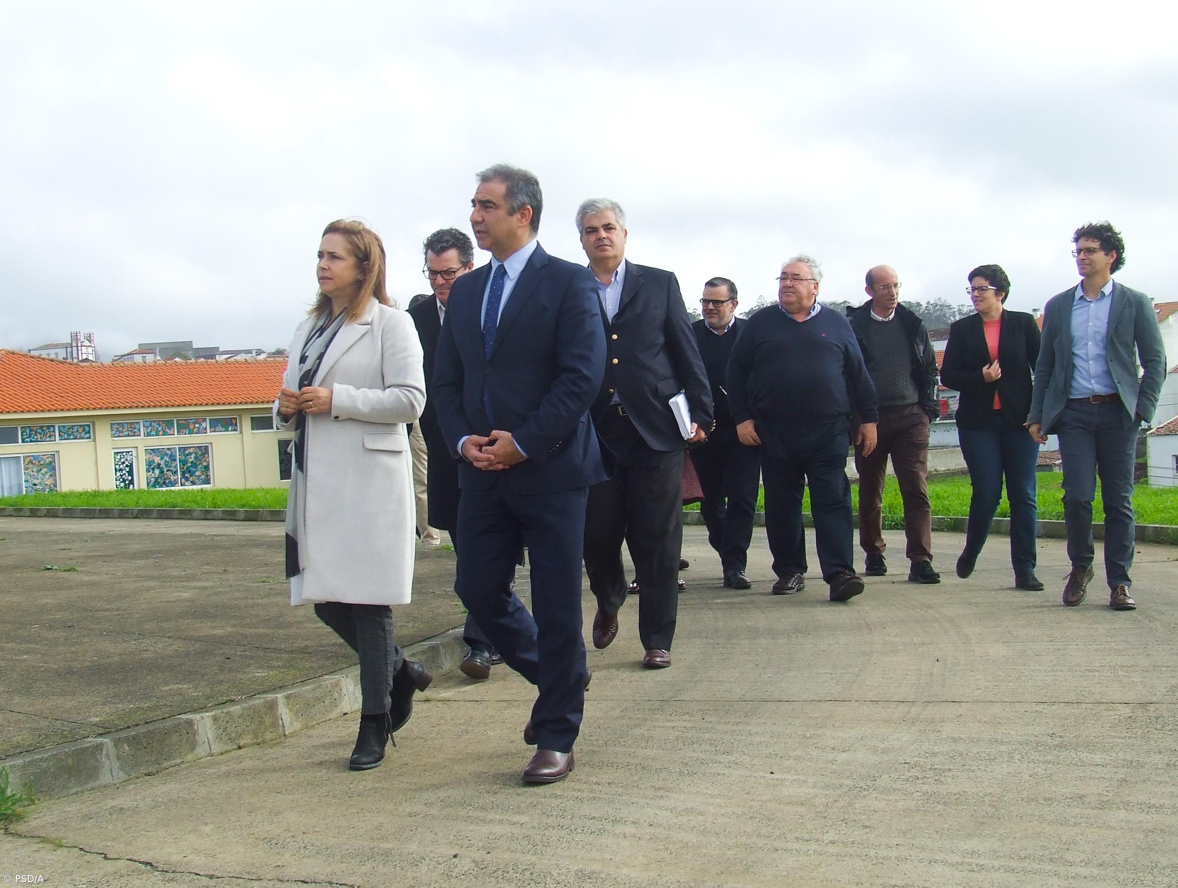 Líder do PSD/Açores pede melhores condições na escola básica de Santa Maria  – Imagem 1