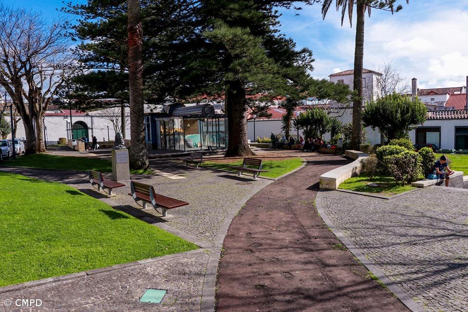 Detido suspeito de traficar droga junto a escola de Ponta Delgada – Imagem 1