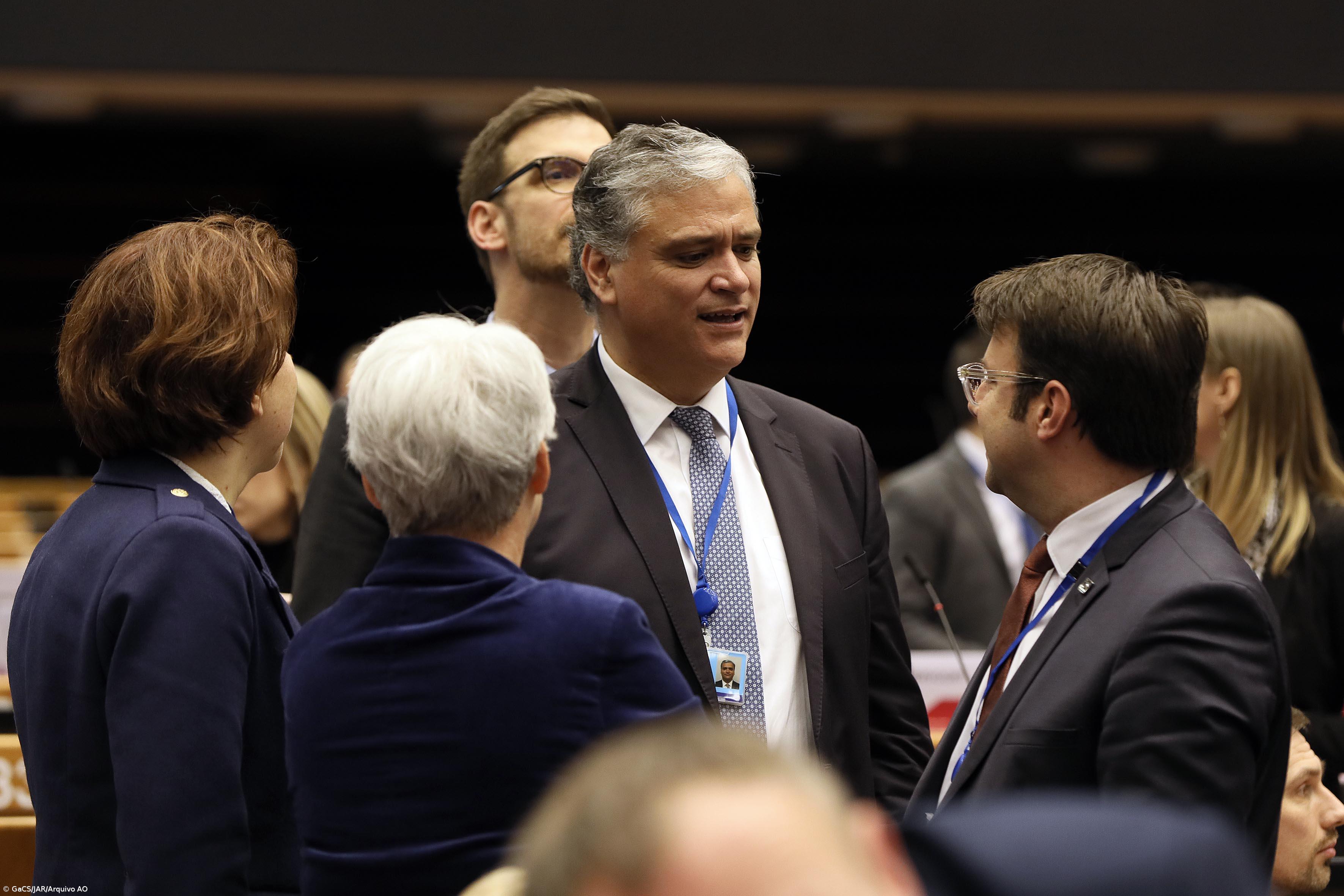 "Europa não pode ficar pelas proclamações de solidariedade! – Imagem 1