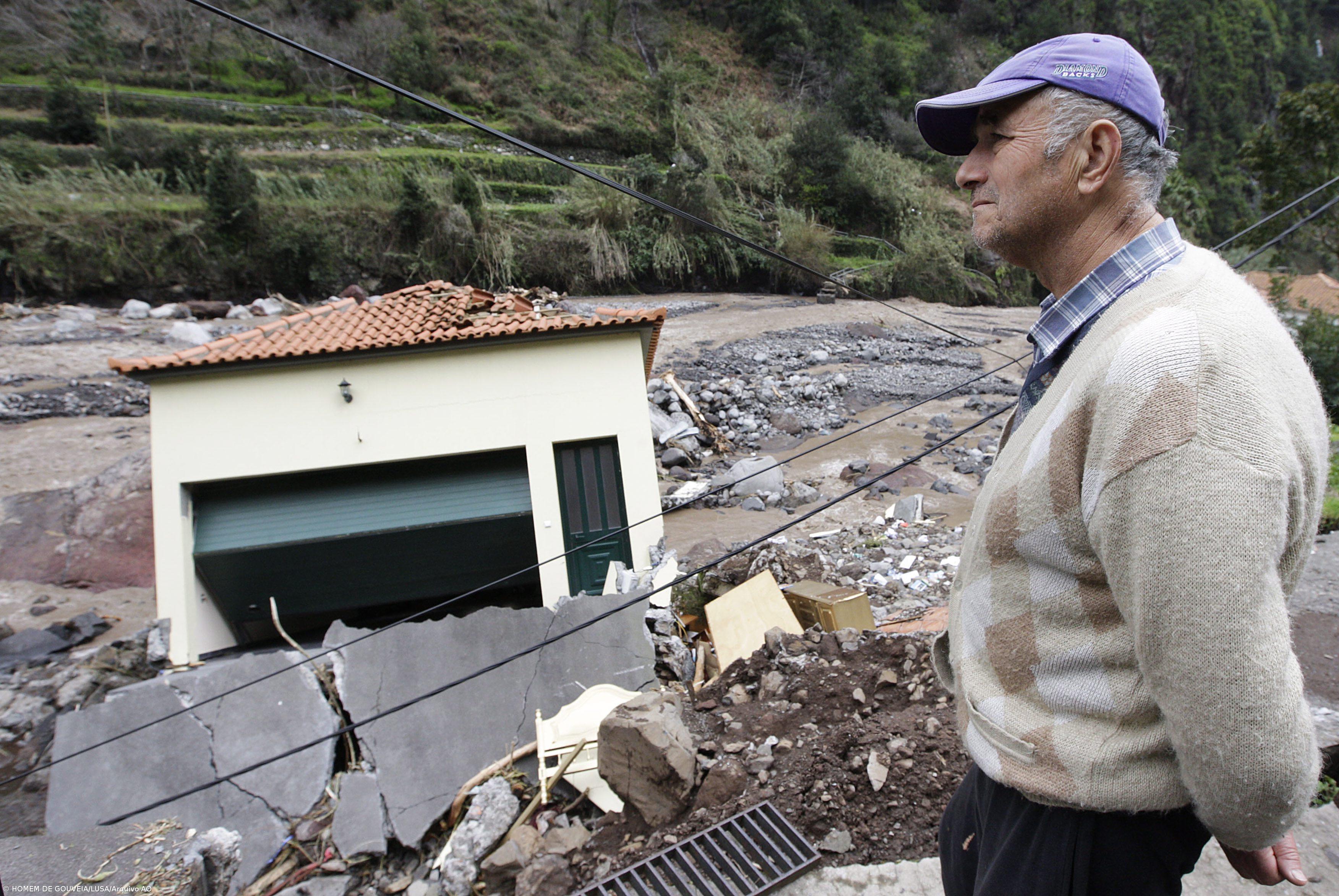 Madeira sofreu há 10 anos temporal com 47 mortos e 600 desalojados – Imagem 1