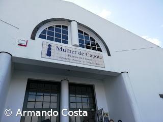 Fábrica de Licores Mulher de Capote – Imagem 2